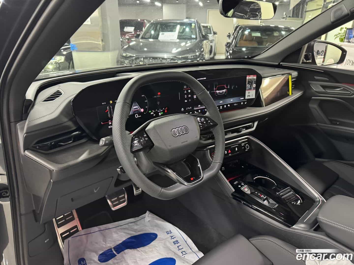 Q5 Audi 2025.11-INNER-008