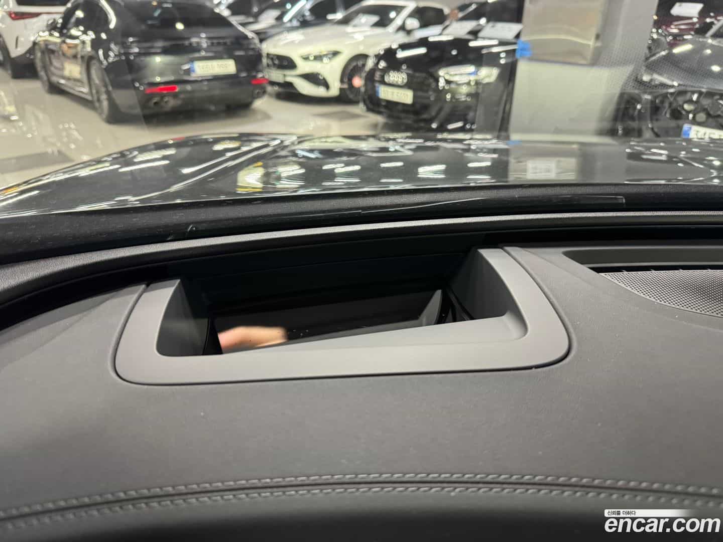 Q5 Audi 2025.11-OPTION-020