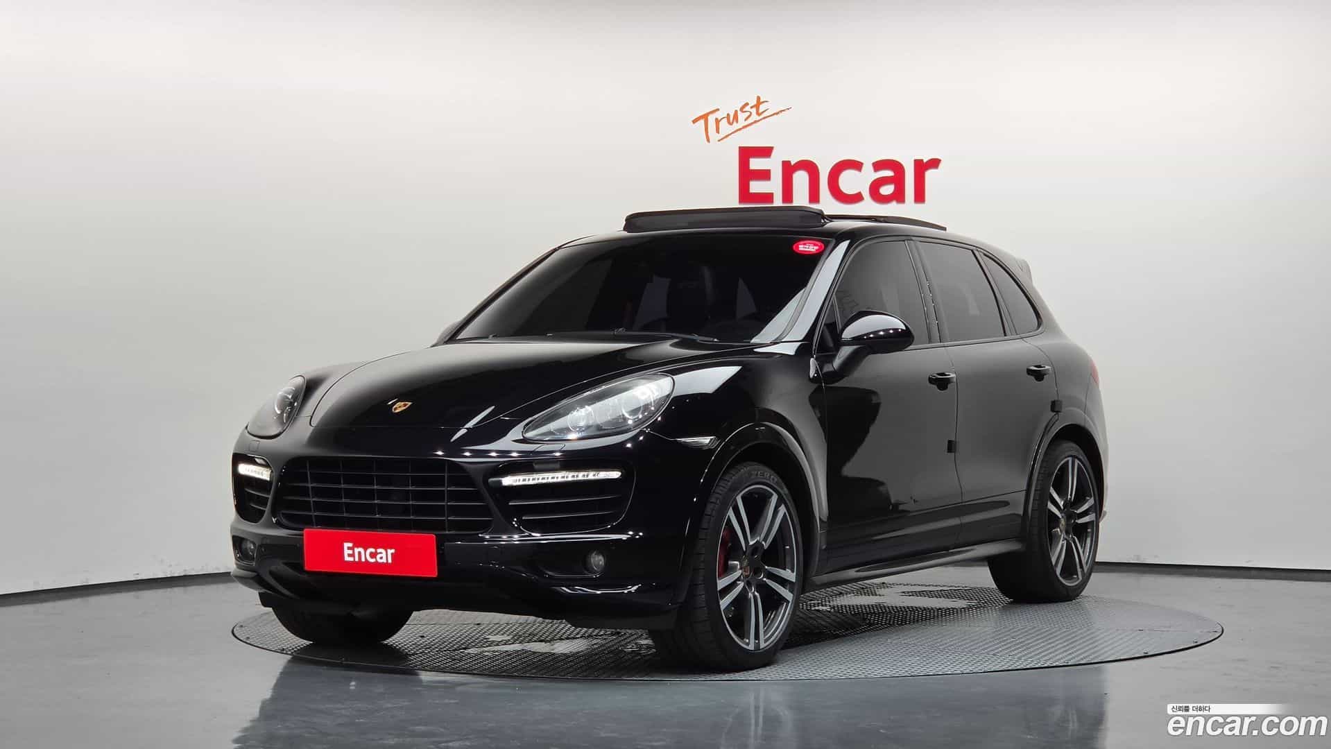 Cayenne Porsche 2013.8-OUTER-001
