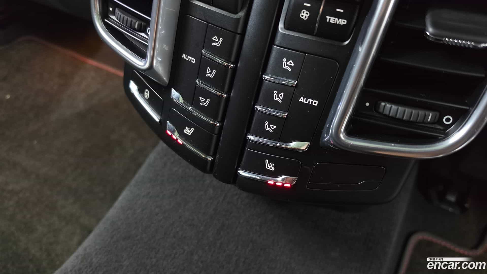 Cayenne Porsche 2013.8-OPTION-023