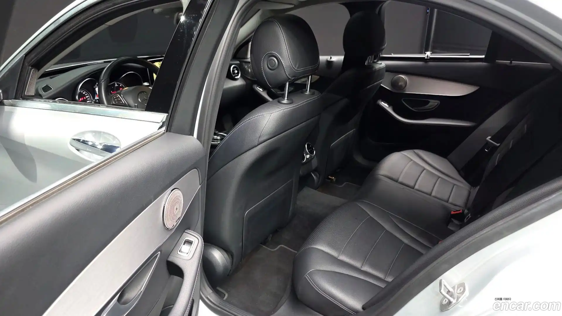 C-Class Mercedes-Benz 2018.4-OPTION-016