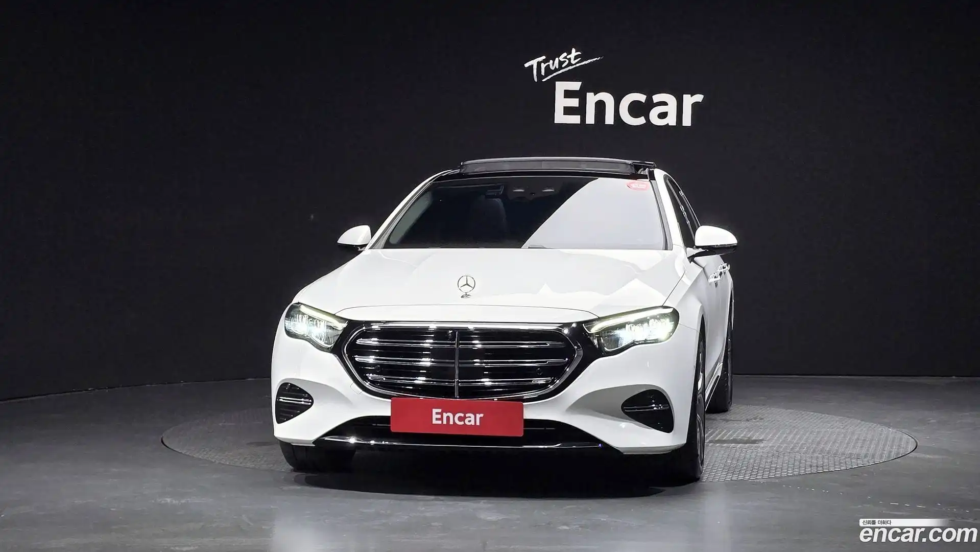 E-Class Mercedes-Benz 2025.6-OUTER-003
