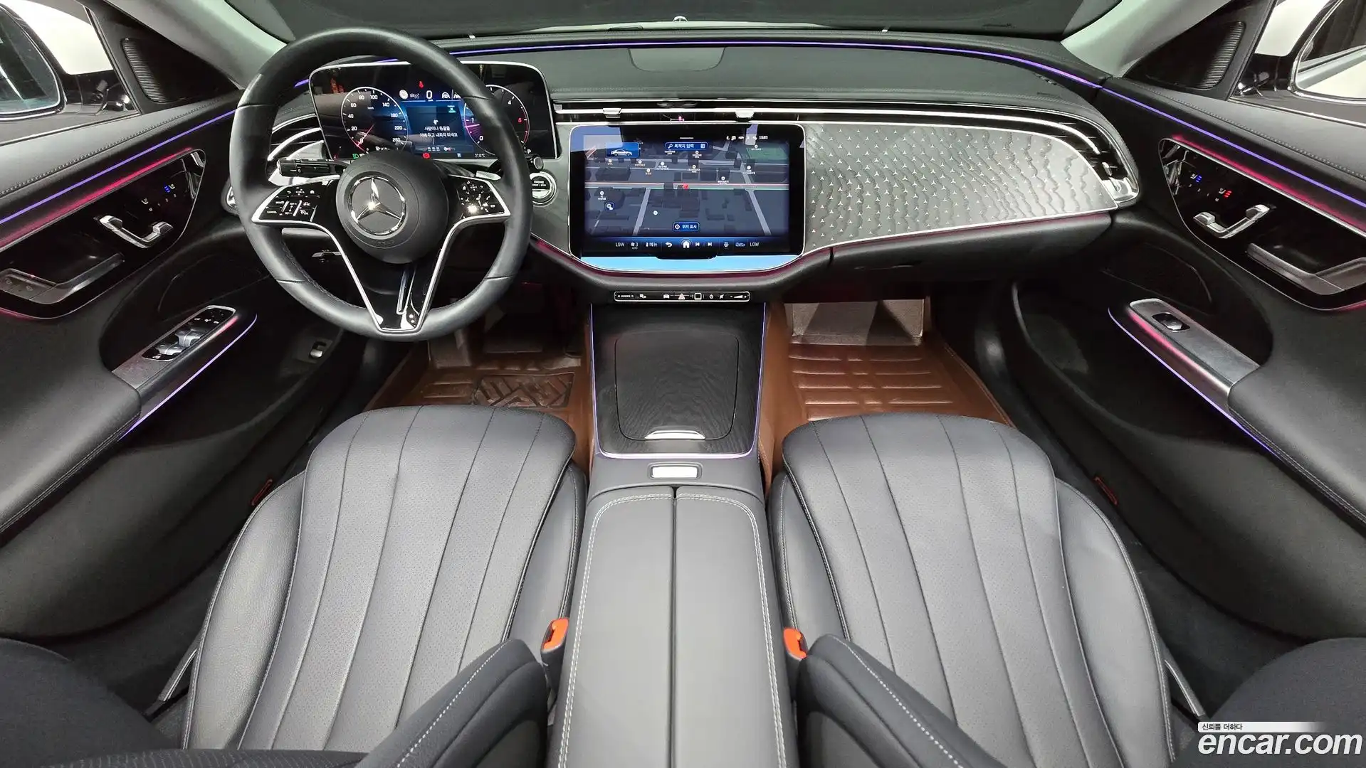 E-Class Mercedes-Benz 2025.6-INNER-007