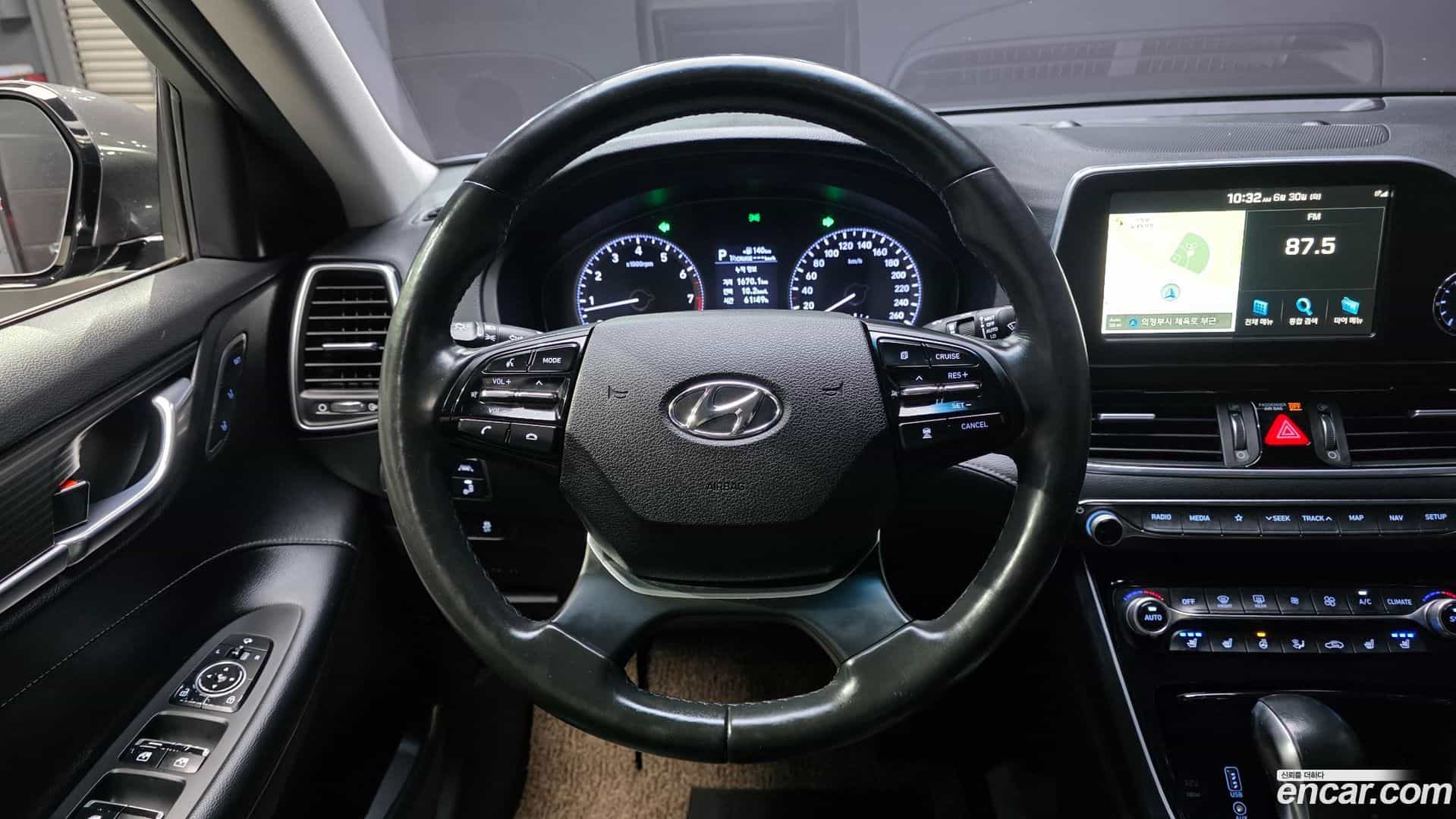 Grandeur Hyundai 2019.4-OPTION-017
