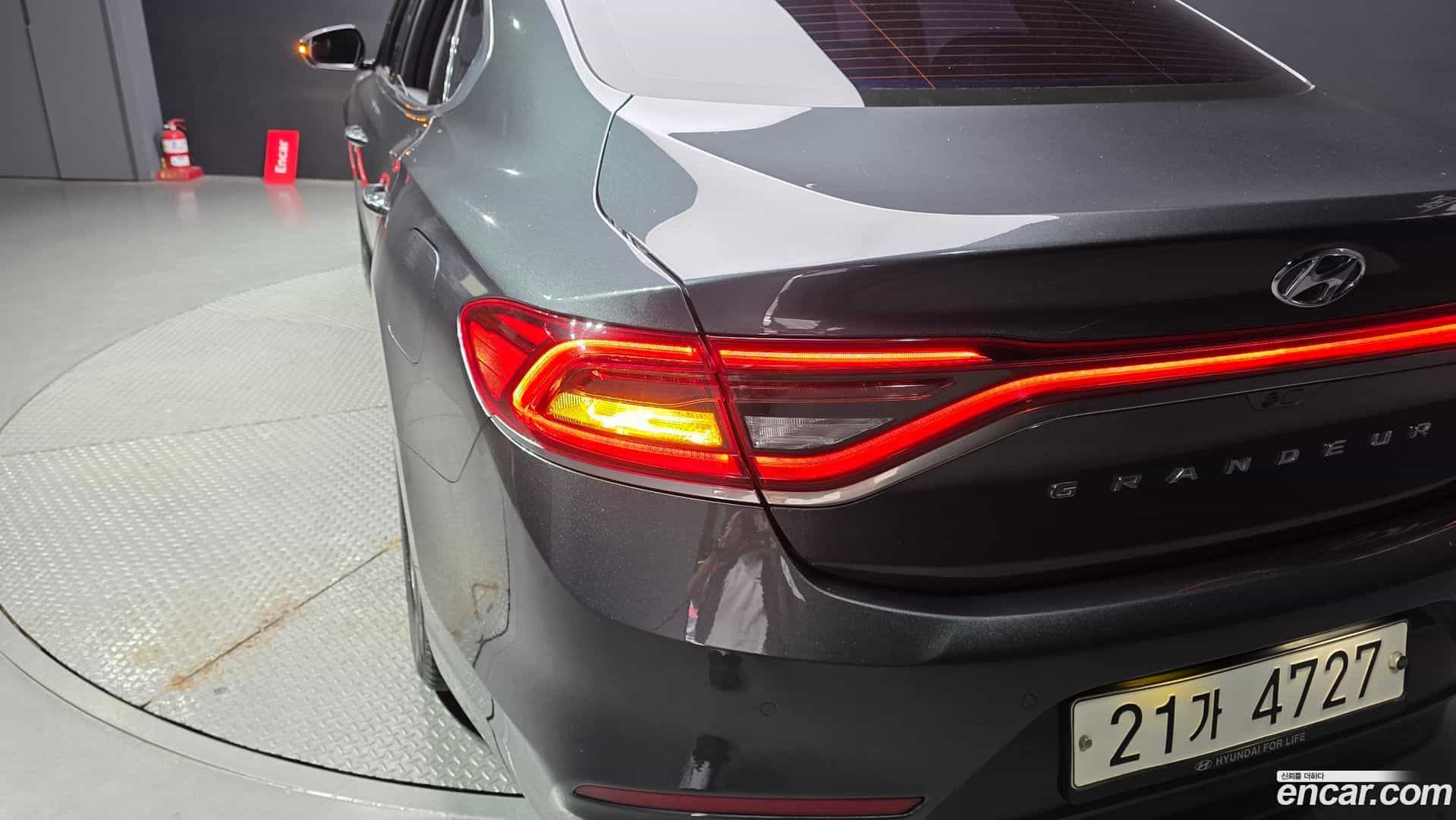 Grandeur Hyundai 2019.4-OUTER-033