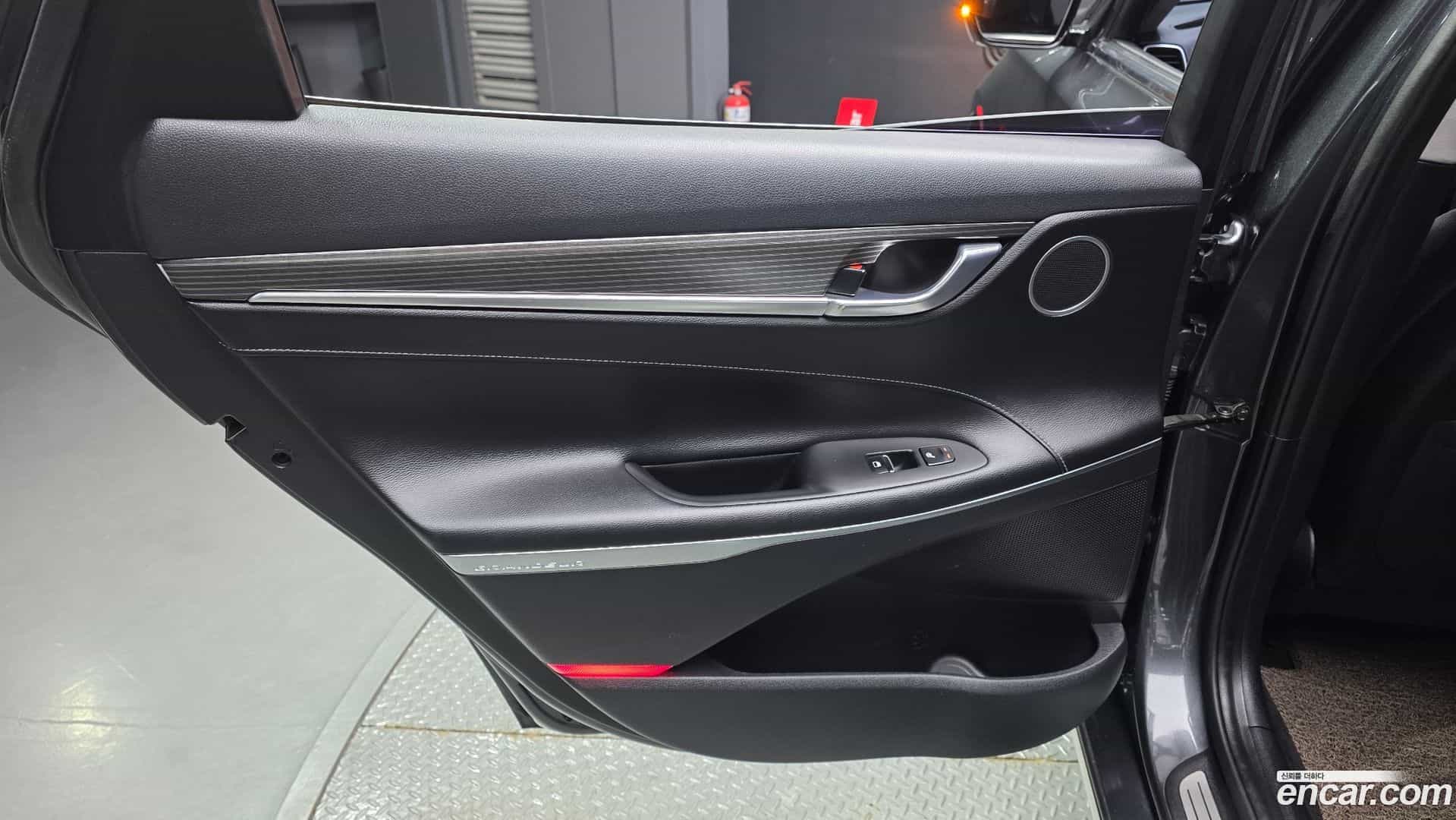 Grandeur Hyundai 2019.4-INNER-035