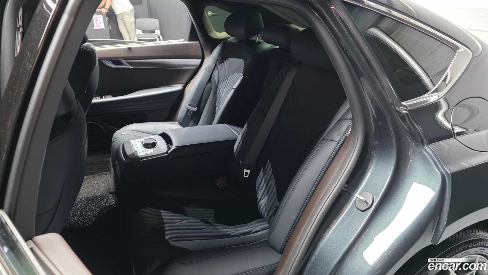G80 Genesis 2023.1-OPTION-016