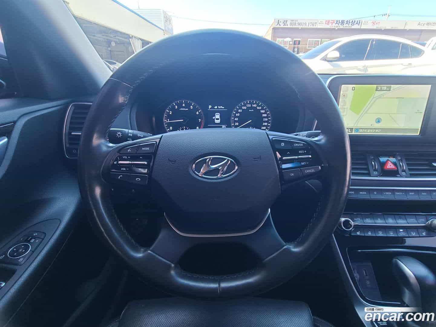 Grandeur Hyundai 2019.4-OPTION-023