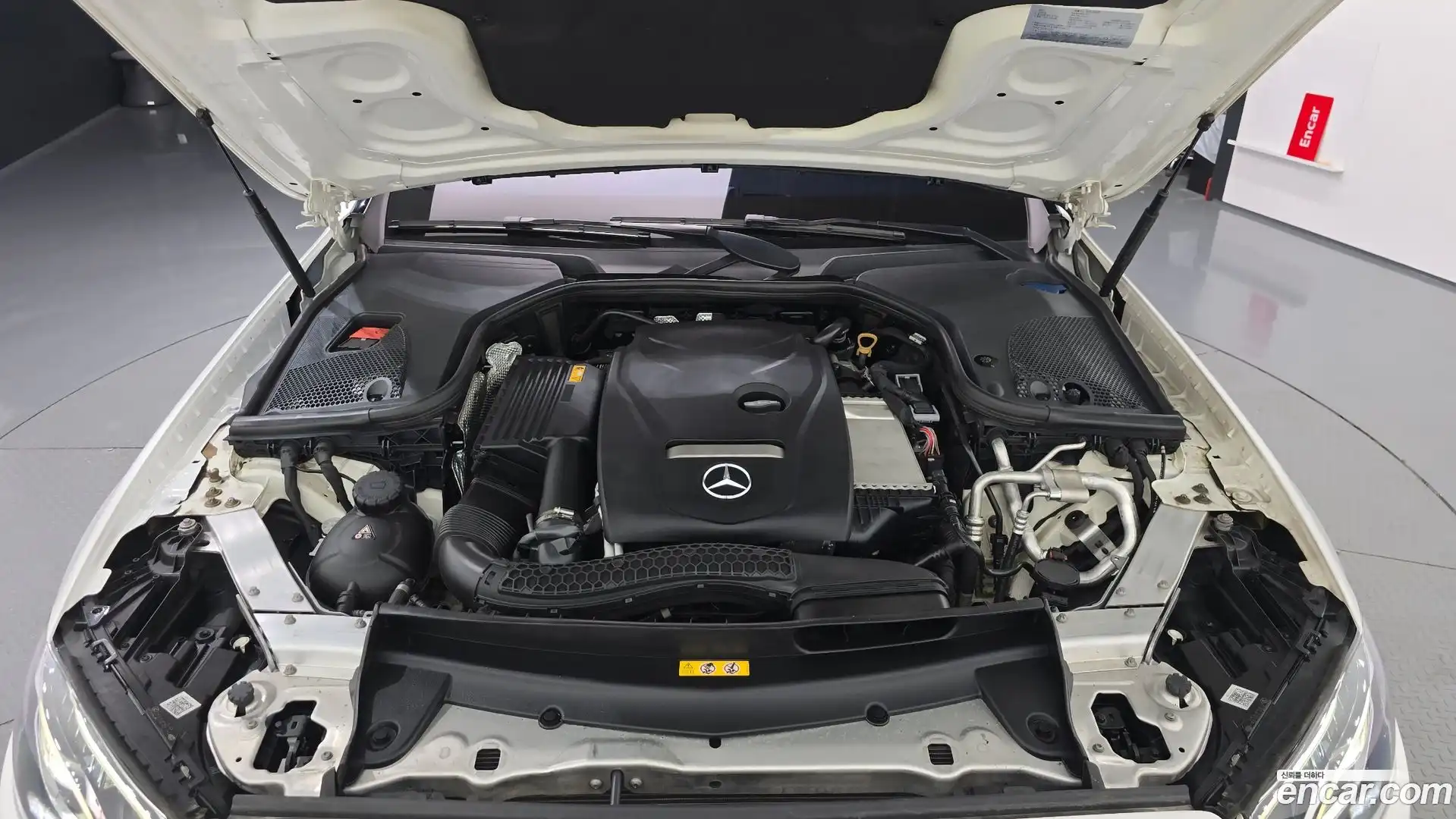 E-Class Mercedes-Benz 2018.9-OUTER-006
