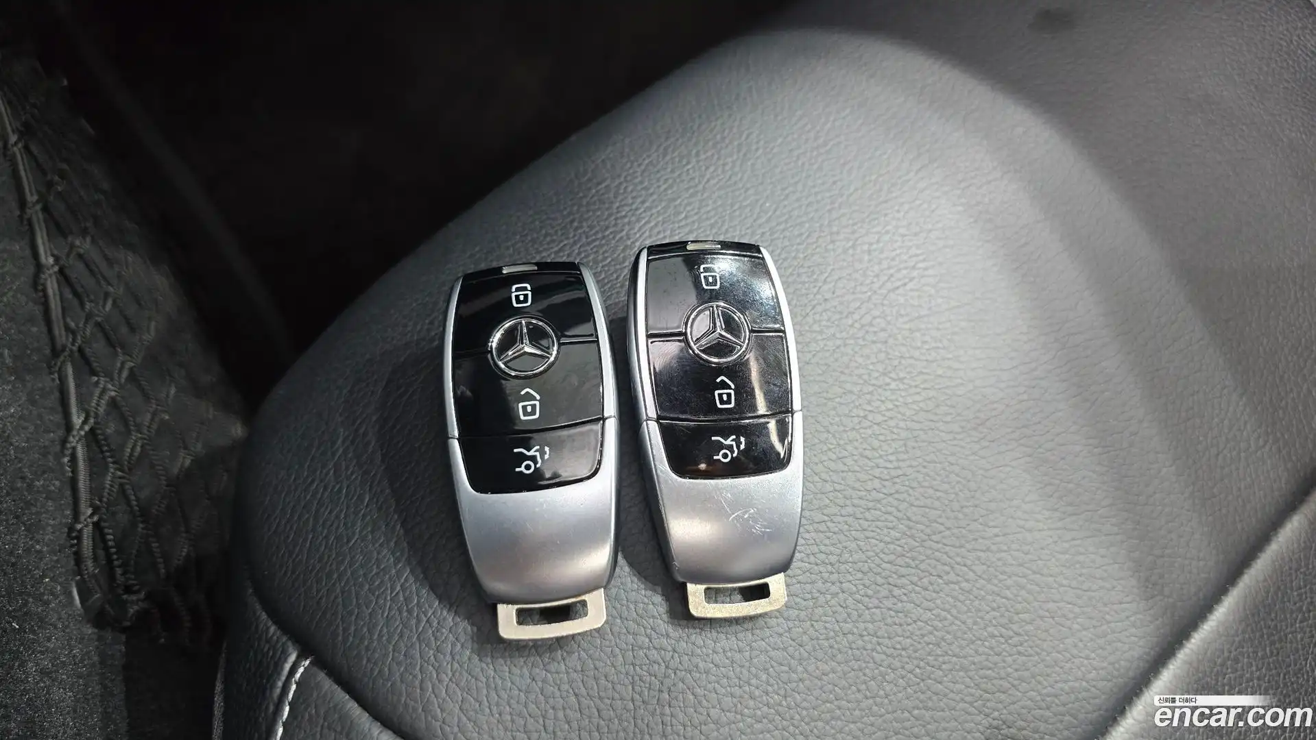 E-Class Mercedes-Benz 2018.9-OPTION-020