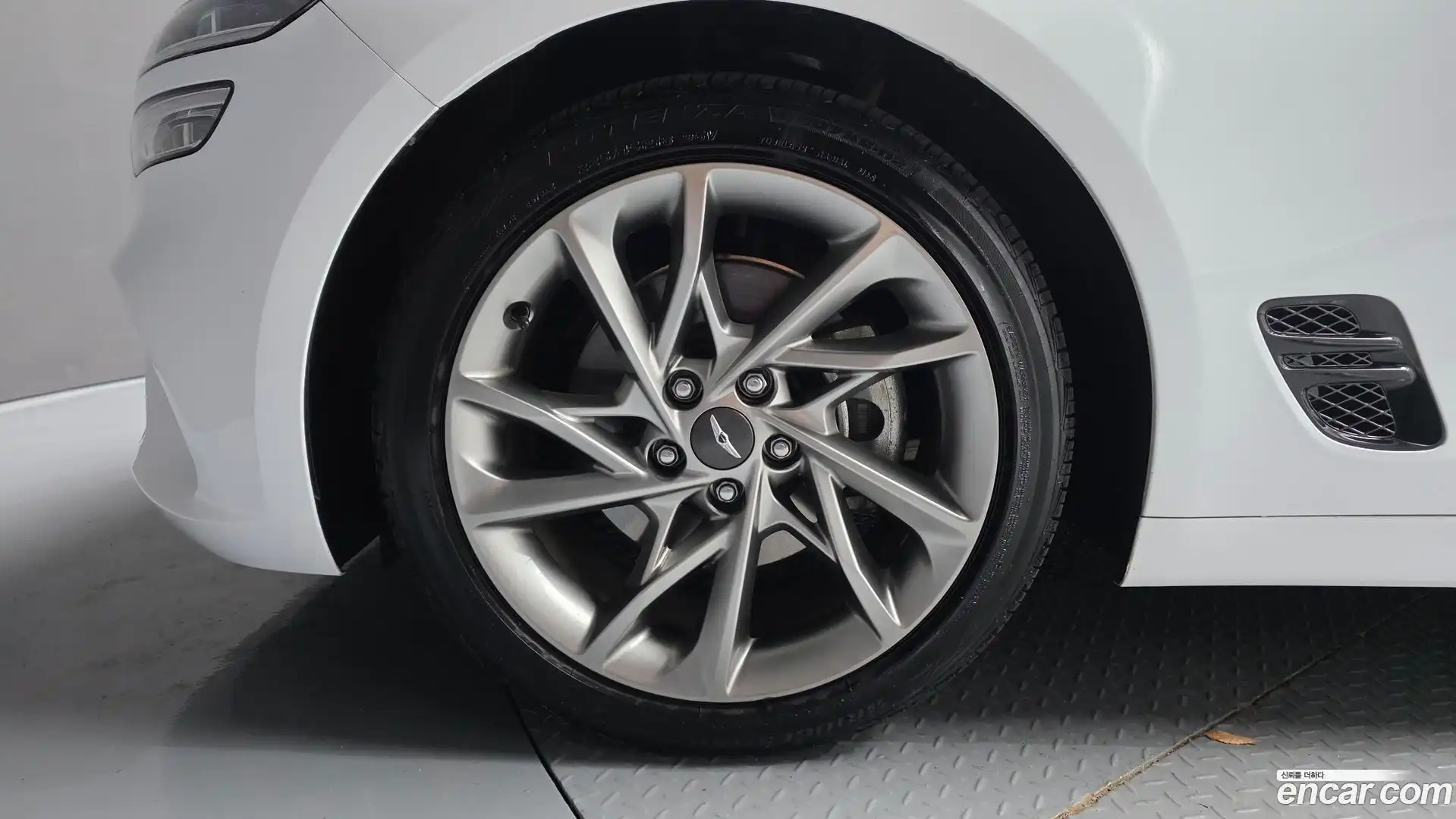 G70 Genesis 2022.5-OUTER-005