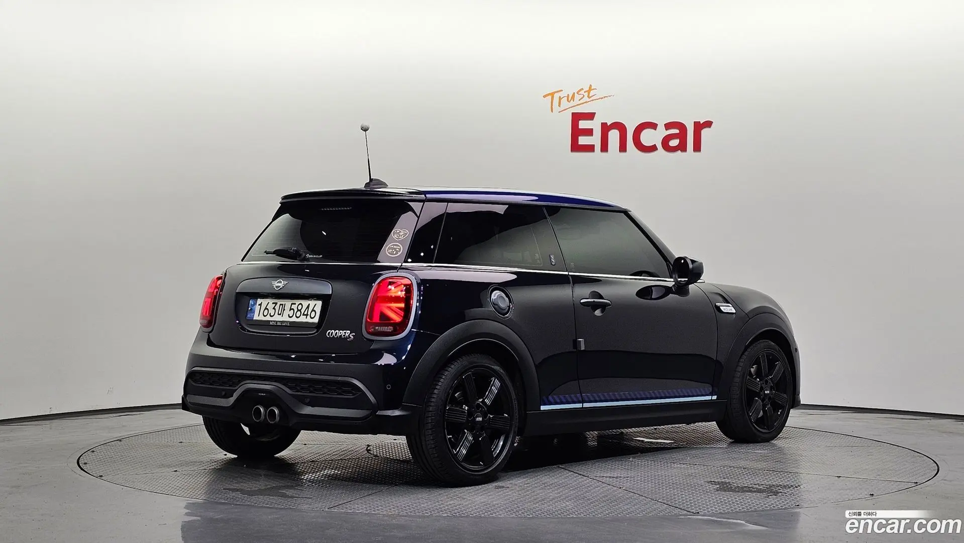 Main__Slider__Photo:Cooper Mini 2022.5-1