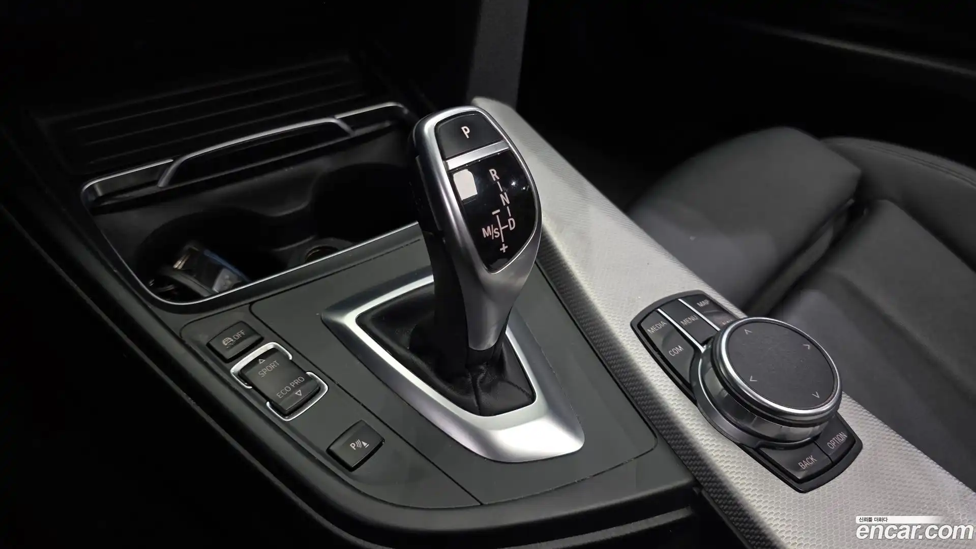 3-Series BMW 2017.9-INNER-009