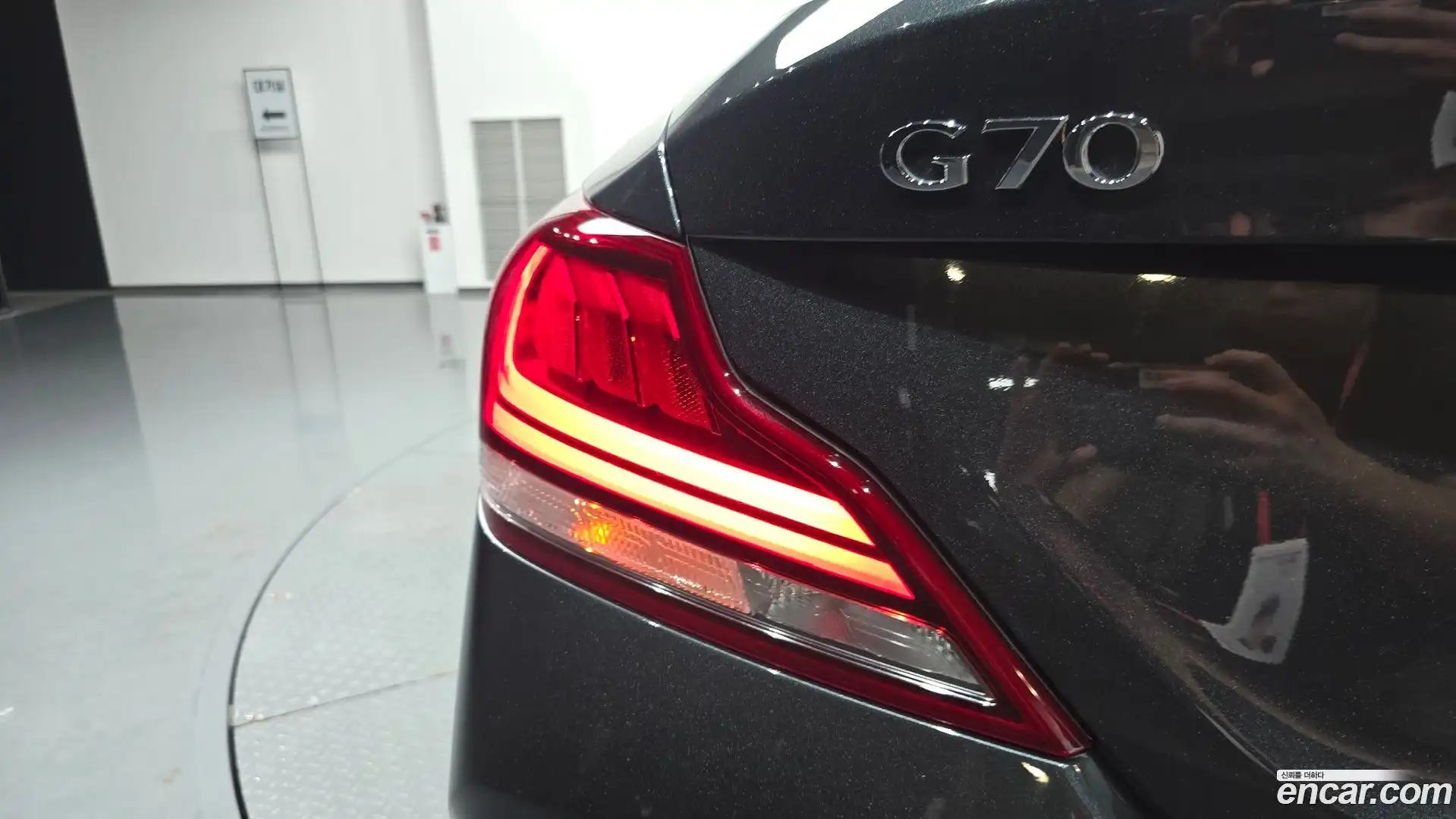 G70 Genesis 2018.10-OUTER-033