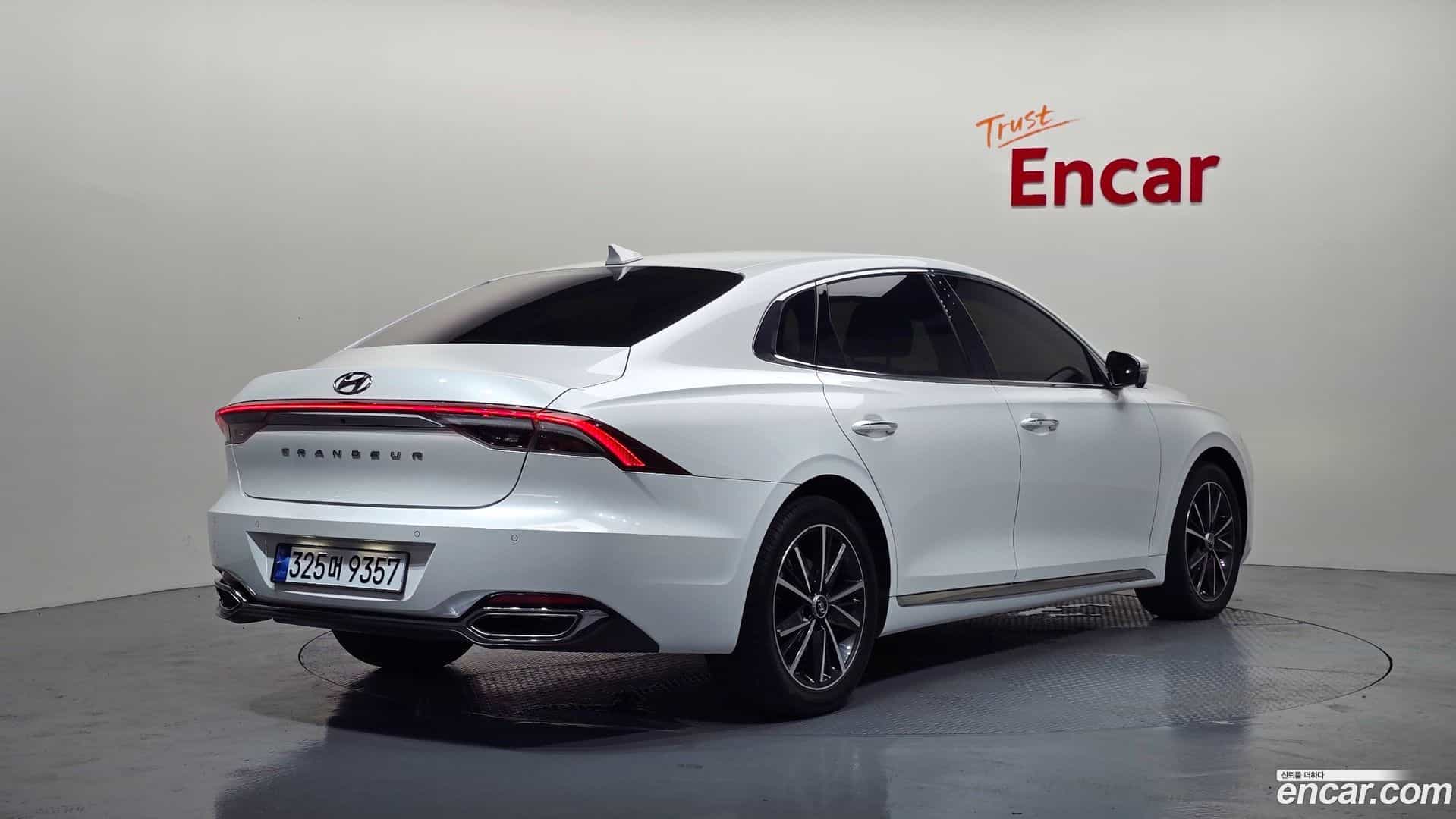 Grandeur Hyundai 2022.5-OUTER-002