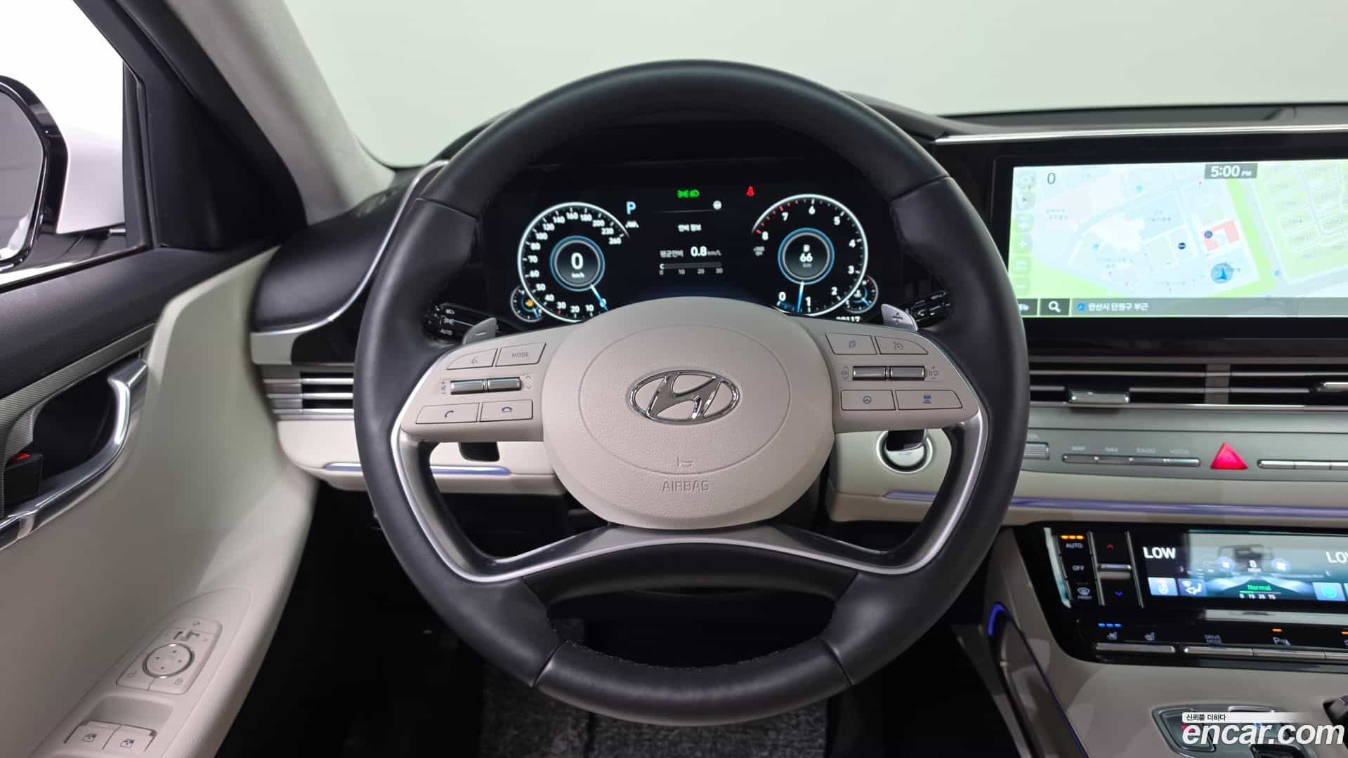Grandeur Hyundai 2022.5-OPTION-017