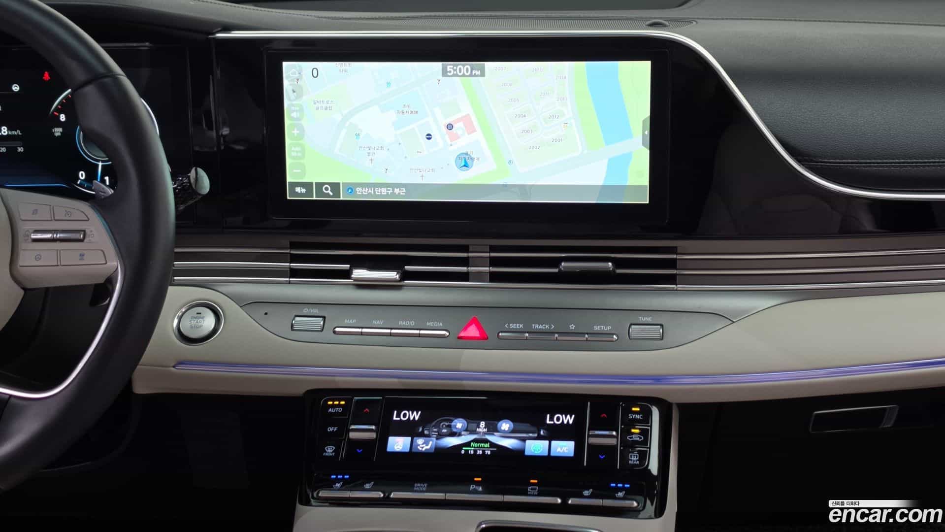 Grandeur Hyundai 2022.5-OPTION-018