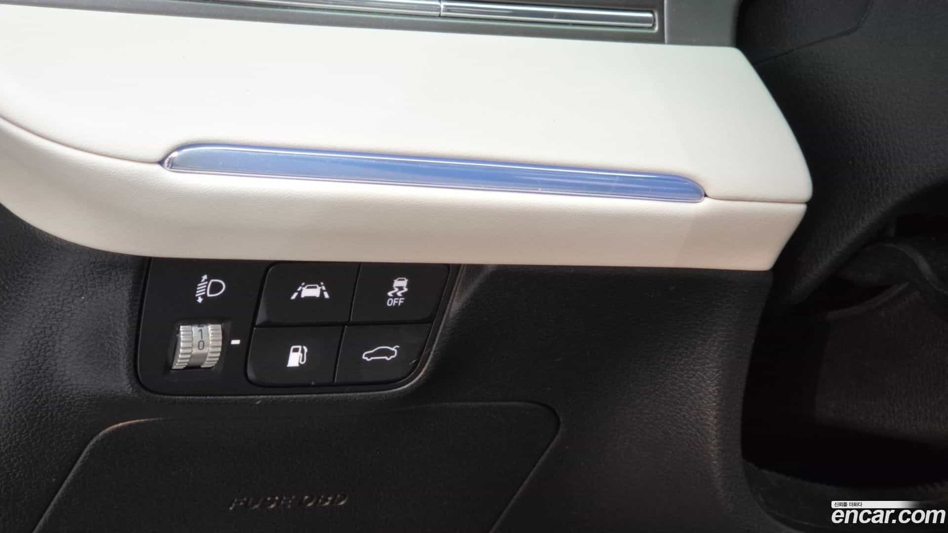 Grandeur Hyundai 2022.5-OPTION-020