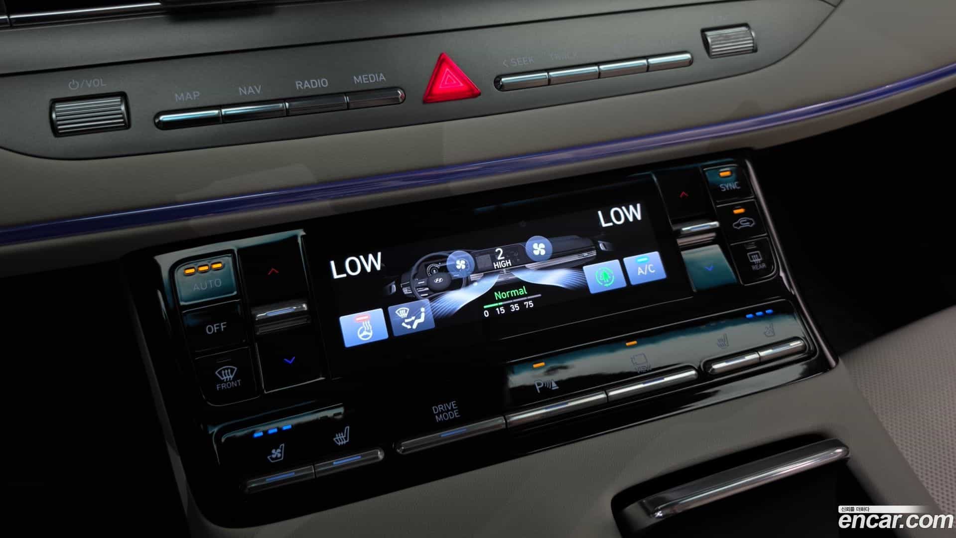 Grandeur Hyundai 2022.5-OPTION-024