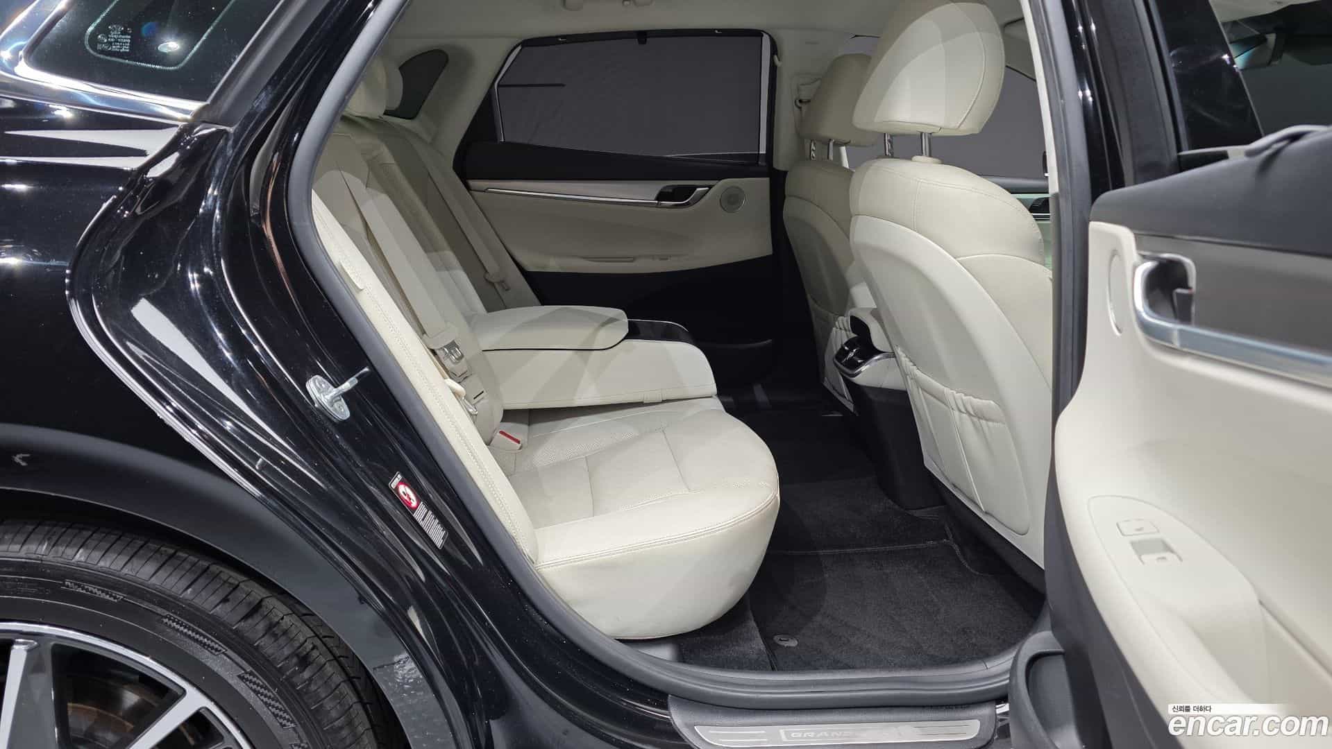 Grandeur Hyundai 2022.7-OPTION-016
