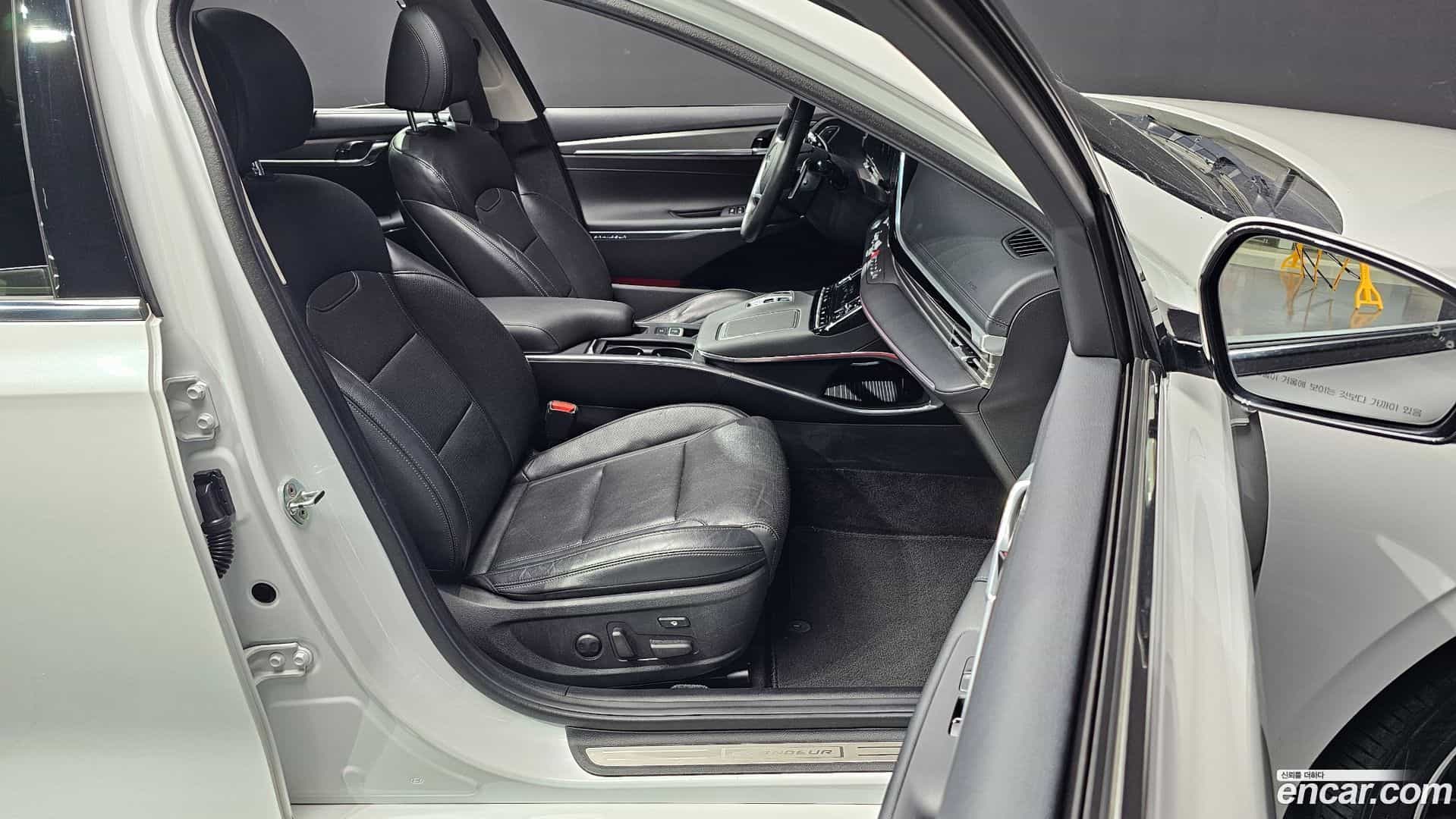 Grandeur Hyundai 2020.3-INNER-010