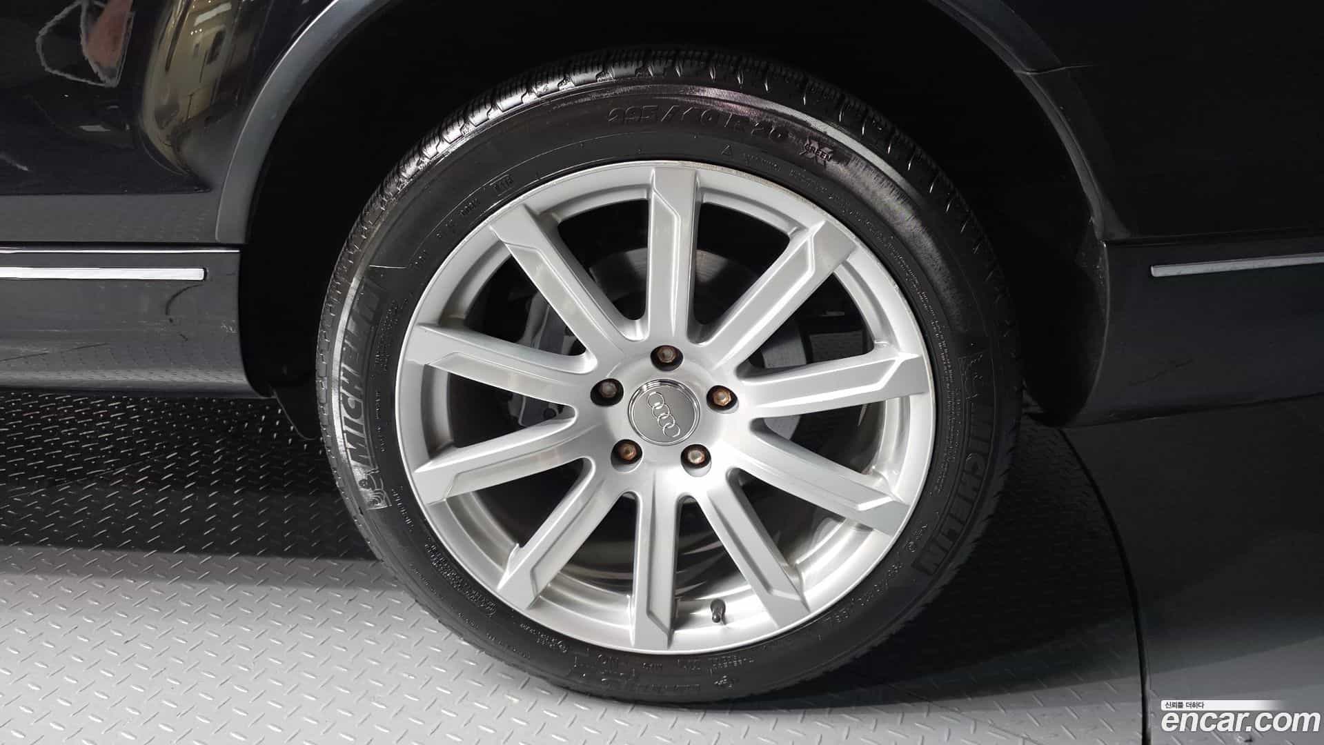 Q7 Audi 2014.11-OUTER-005