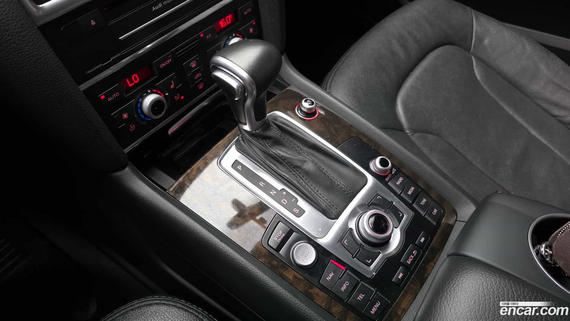 Q7 Audi 2014.11-INNER-009