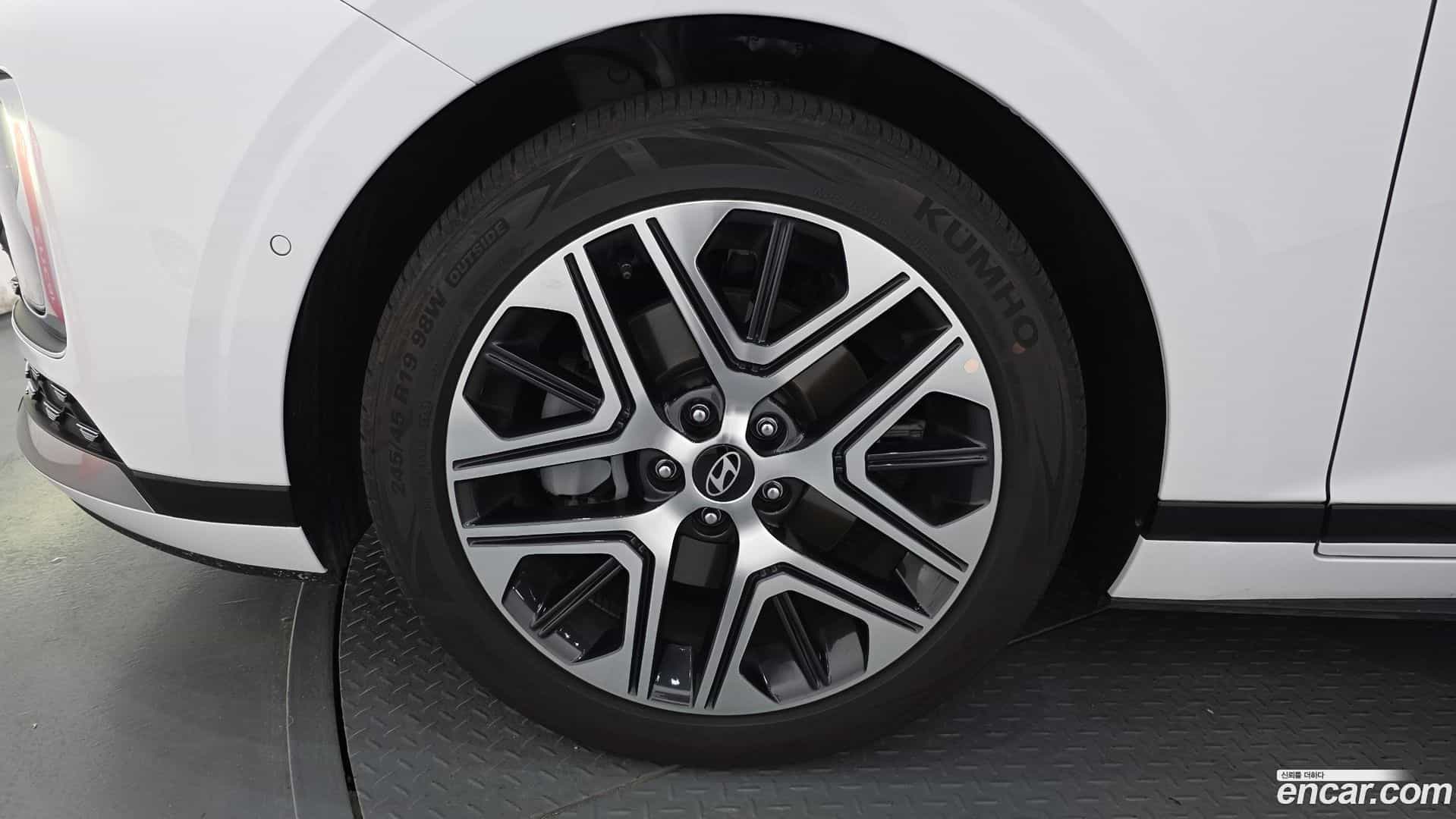 Grandeur Hyundai 2024.4-OUTER-005