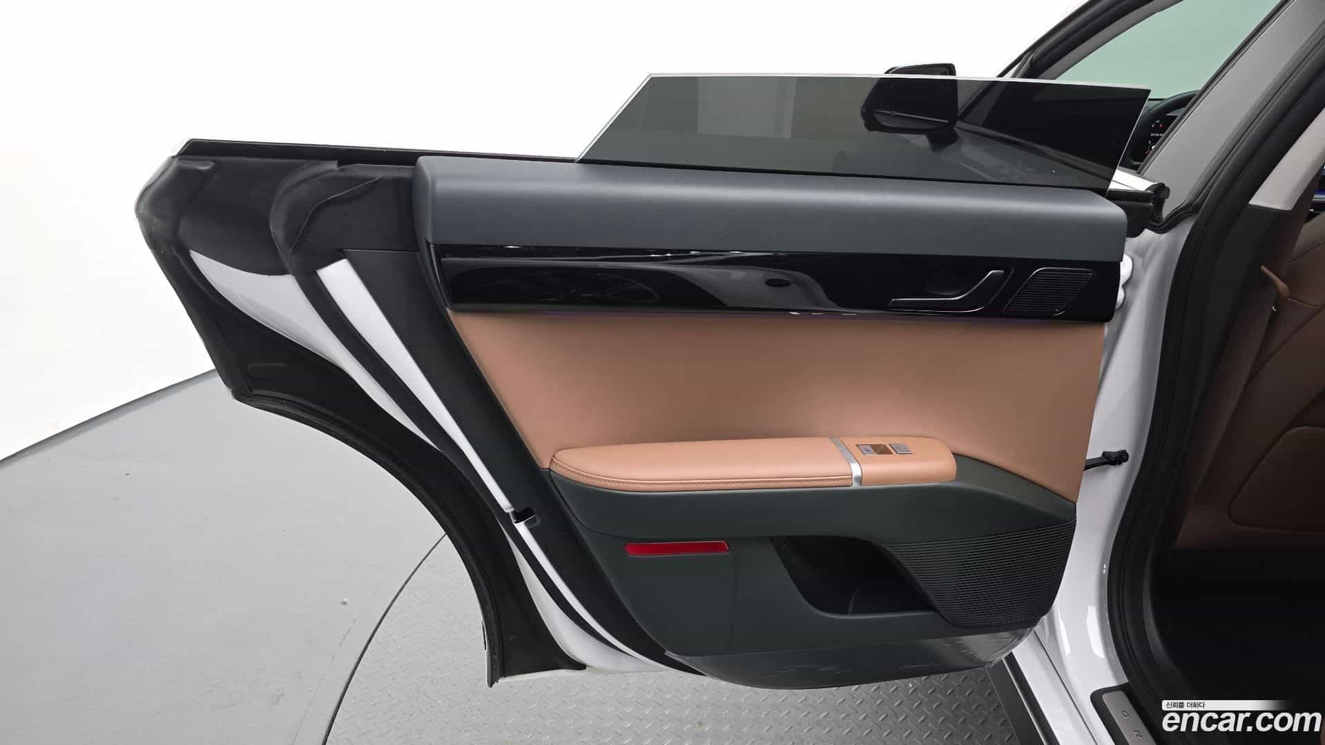Grandeur Hyundai 2024.4-INNER-035