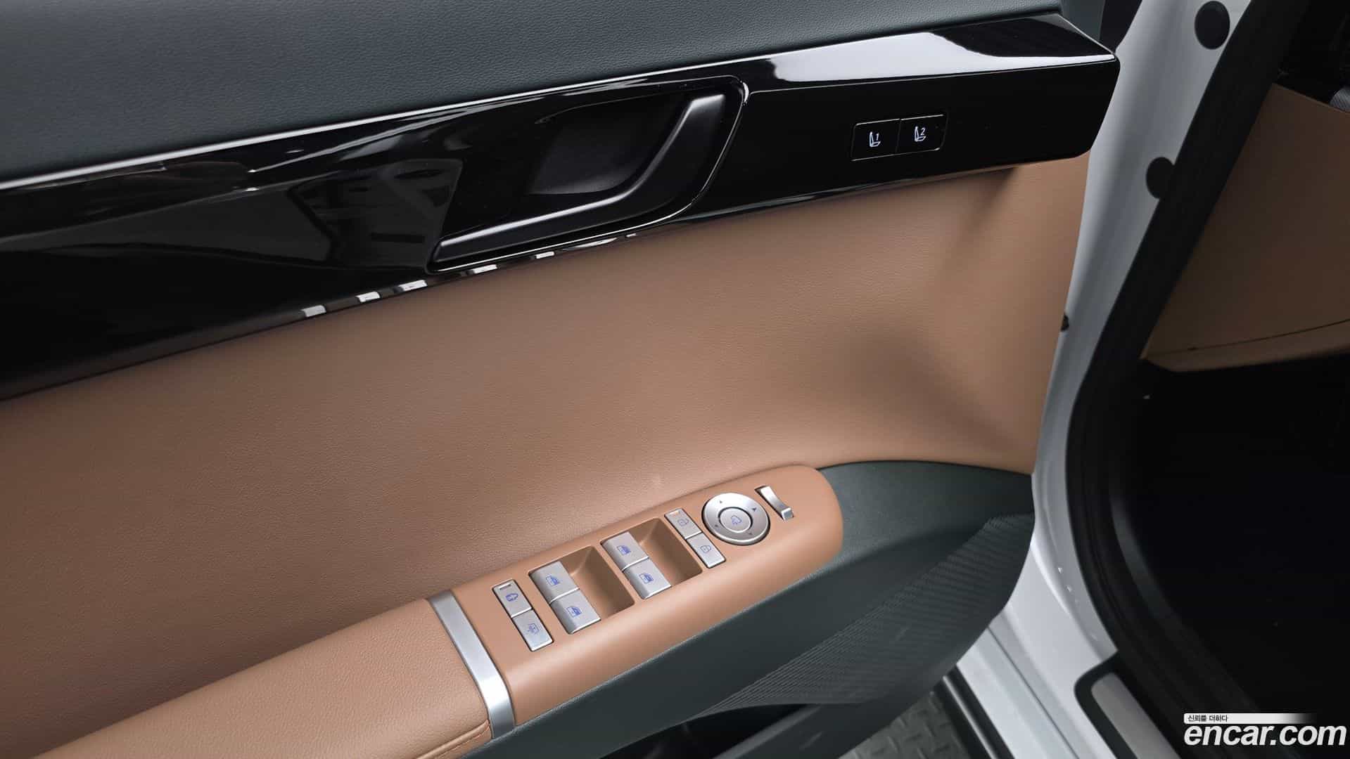 Grandeur Hyundai 2024.4-OPTION-045