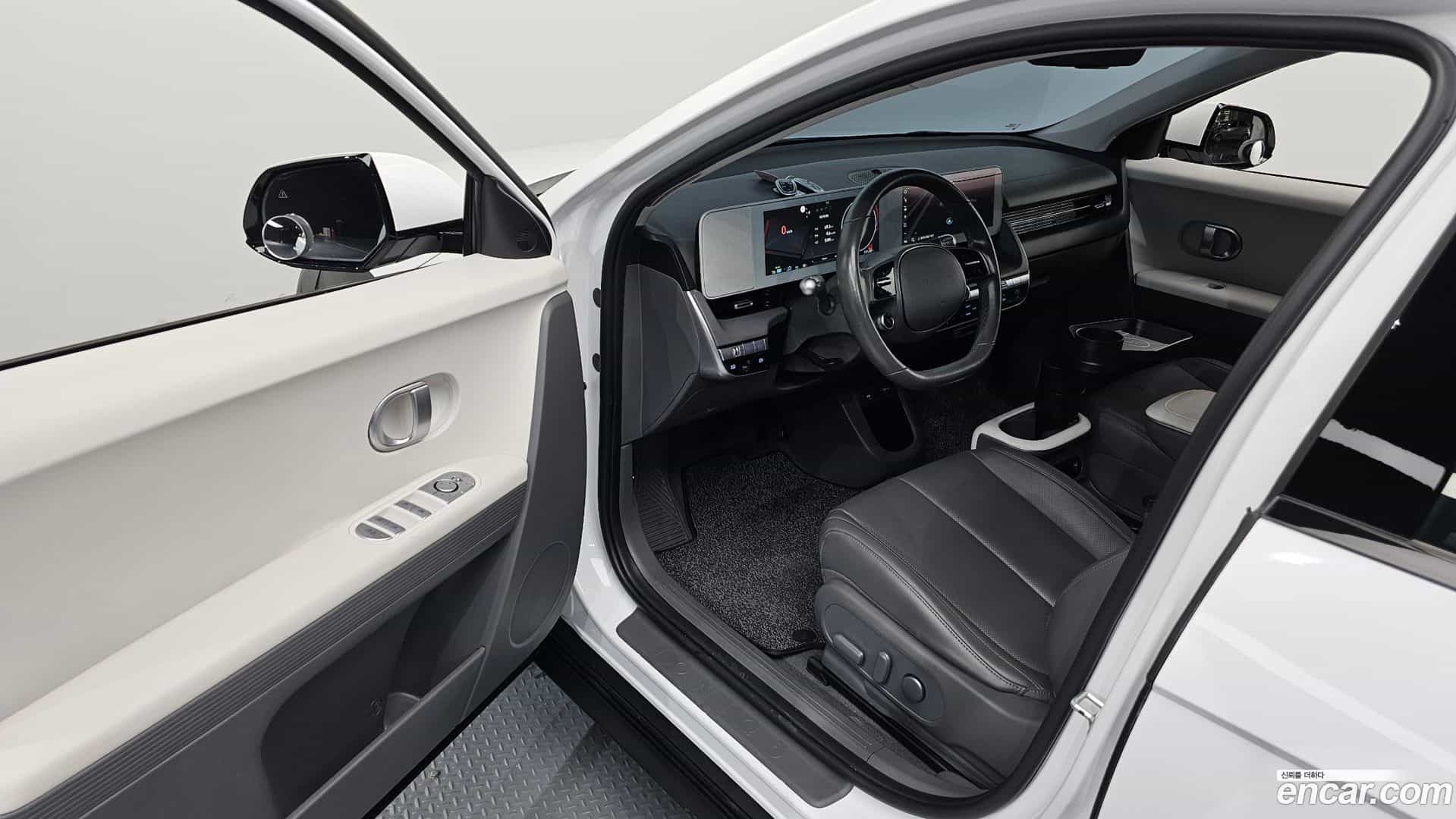 Ioniq5 Hyundai 2022.2-INNER-010