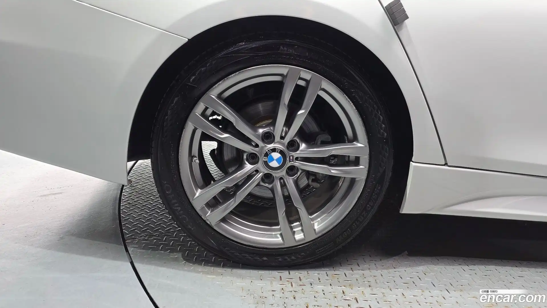 3-Series BMW 2018.3-OUTER-005
