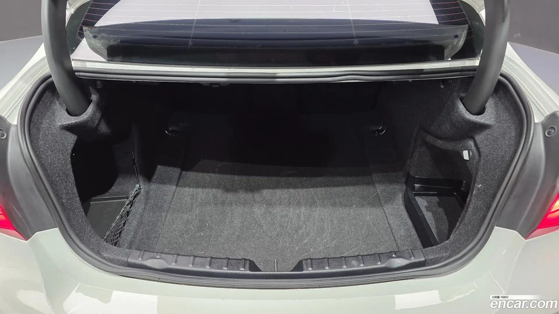 3-Series BMW 2018.3-OPTION-021