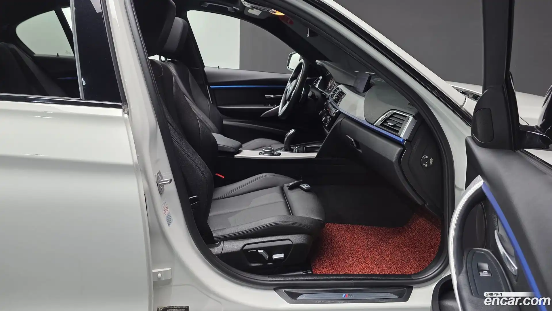 3-Series BMW 2018.3-INNER-036