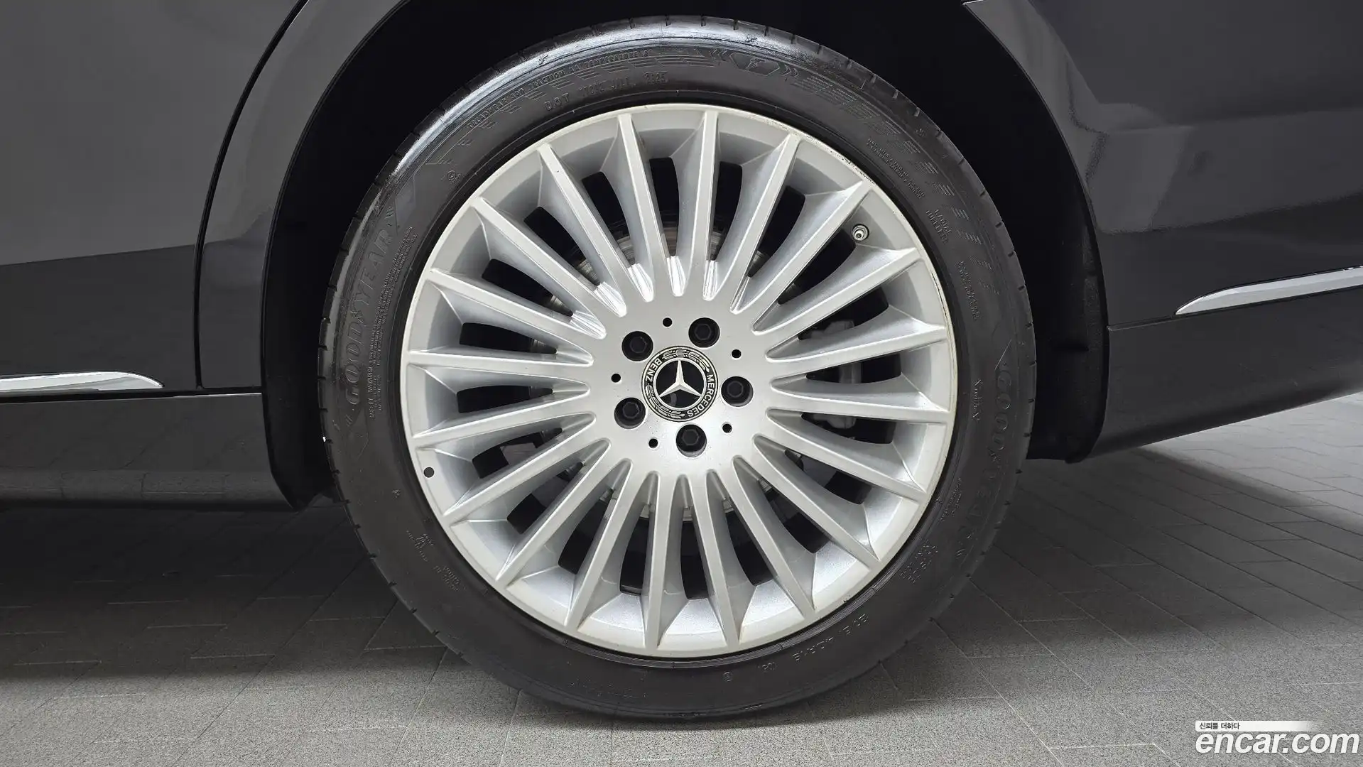 S-Class Mercedes-Benz 2019.2-OUTER-031