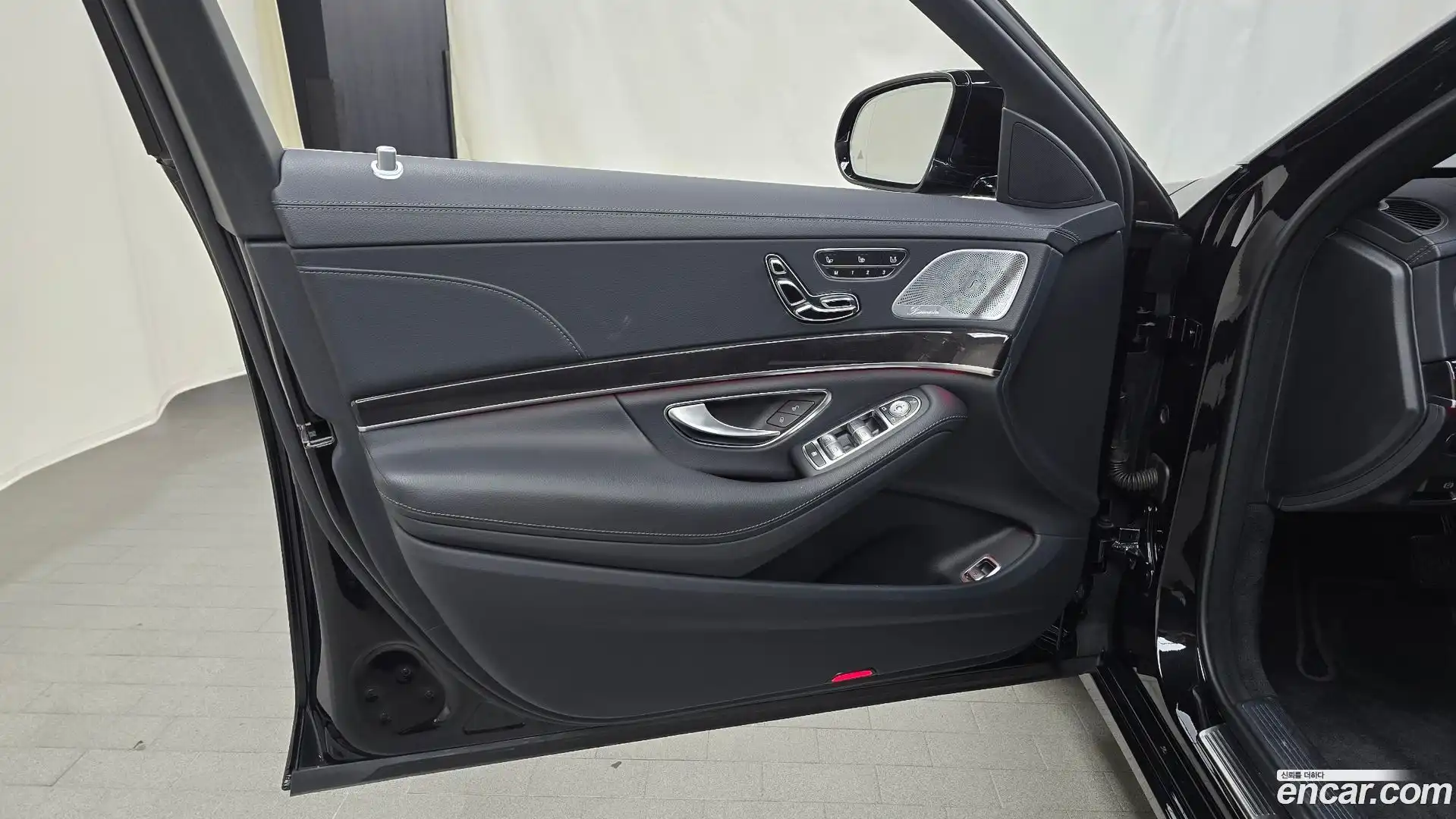 S-Class Mercedes-Benz 2019.2-INNER-034