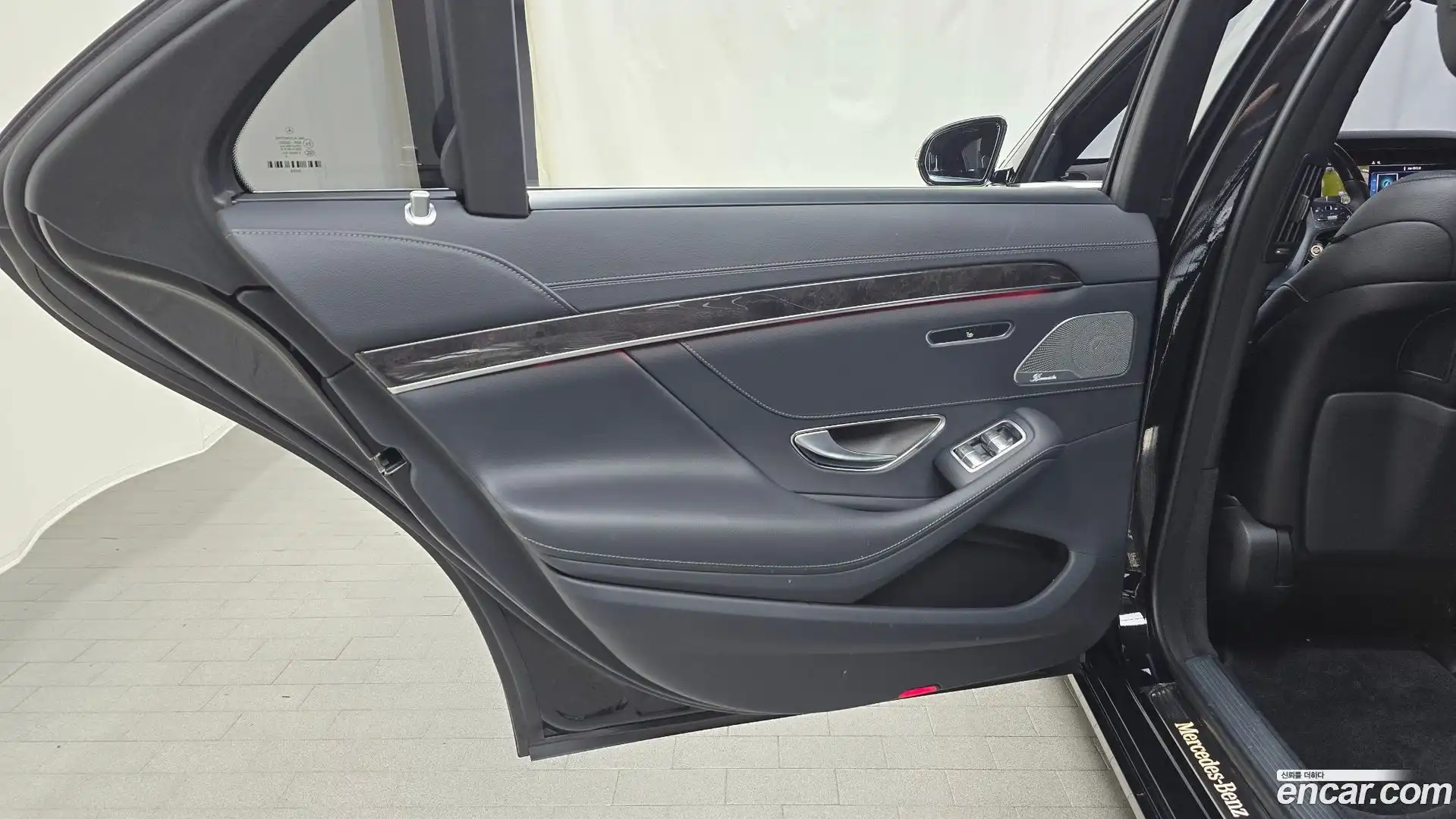 S-Class Mercedes-Benz 2019.2-INNER-035