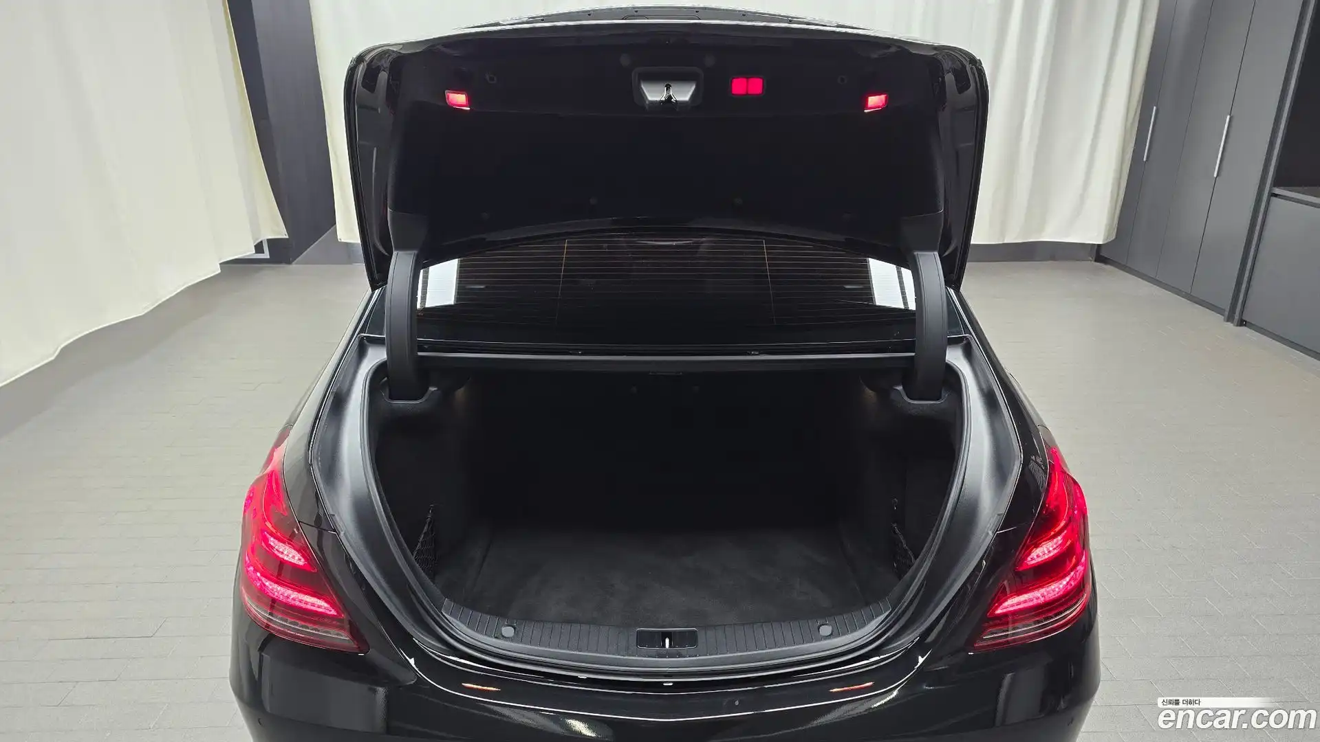 S-Class Mercedes-Benz 2019.2-OPTION-042
