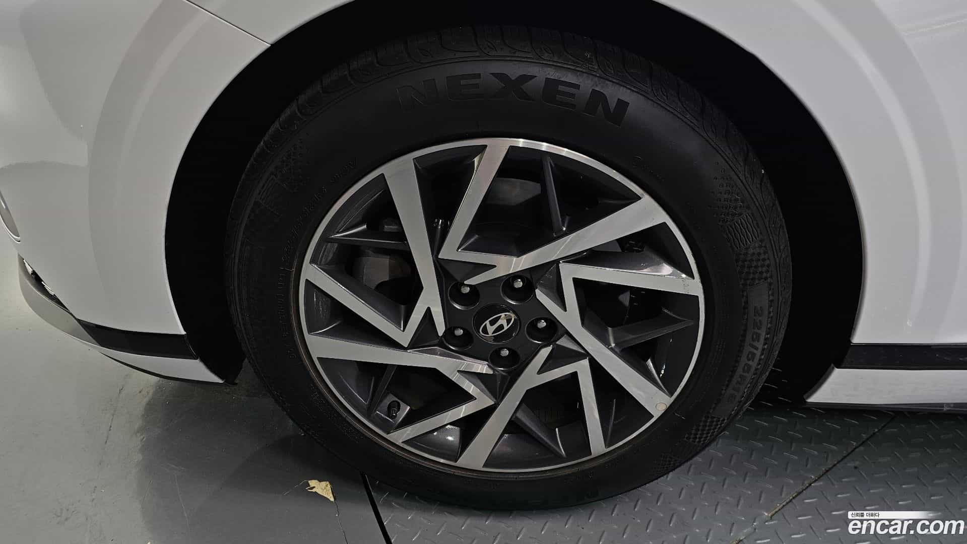 Grandeur Hyundai 2025.9-OUTER-005