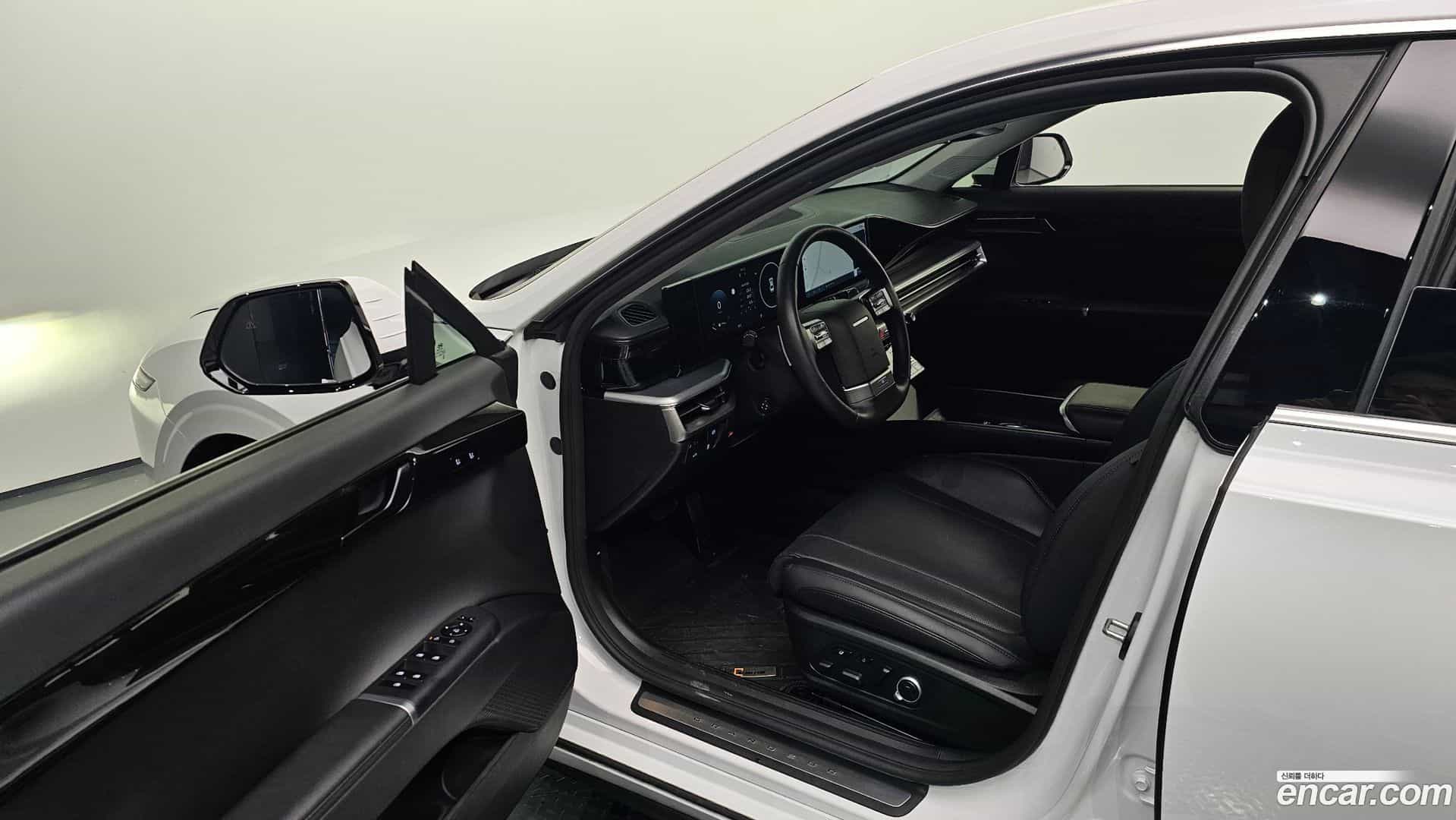 Grandeur Hyundai 2025.9-INNER-010