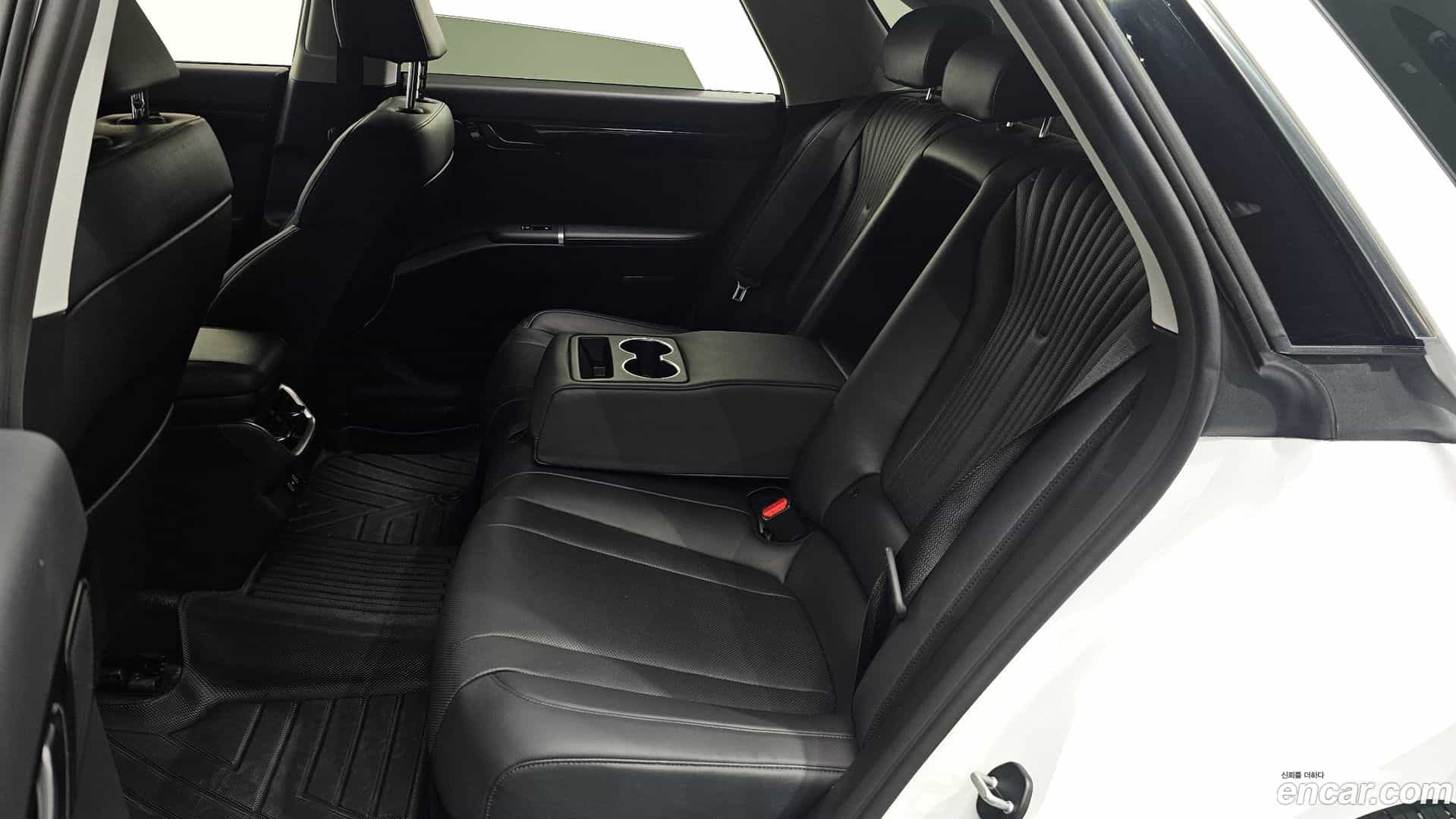 Grandeur Hyundai 2025.9-OPTION-015