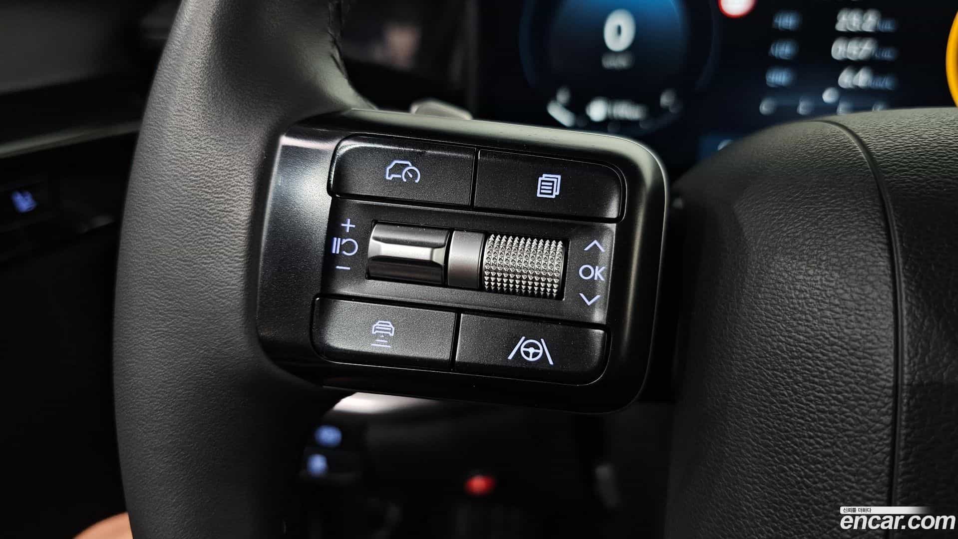 Grandeur Hyundai 2025.9-OPTION-019