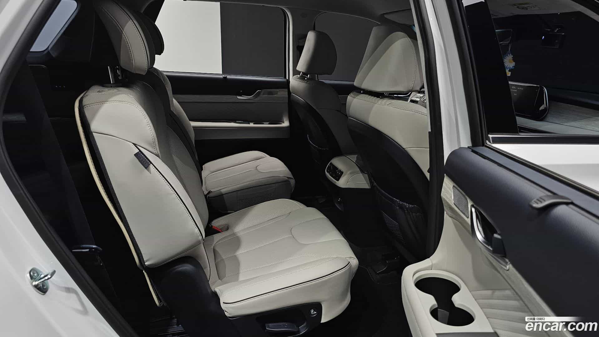 Palisade Hyundai 2023.5-INNER-036