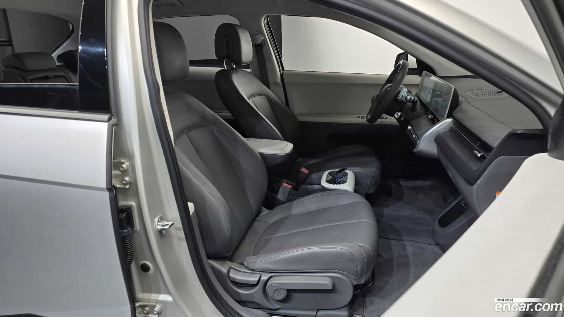 Ioniq5 Hyundai 2022.2-INNER-036