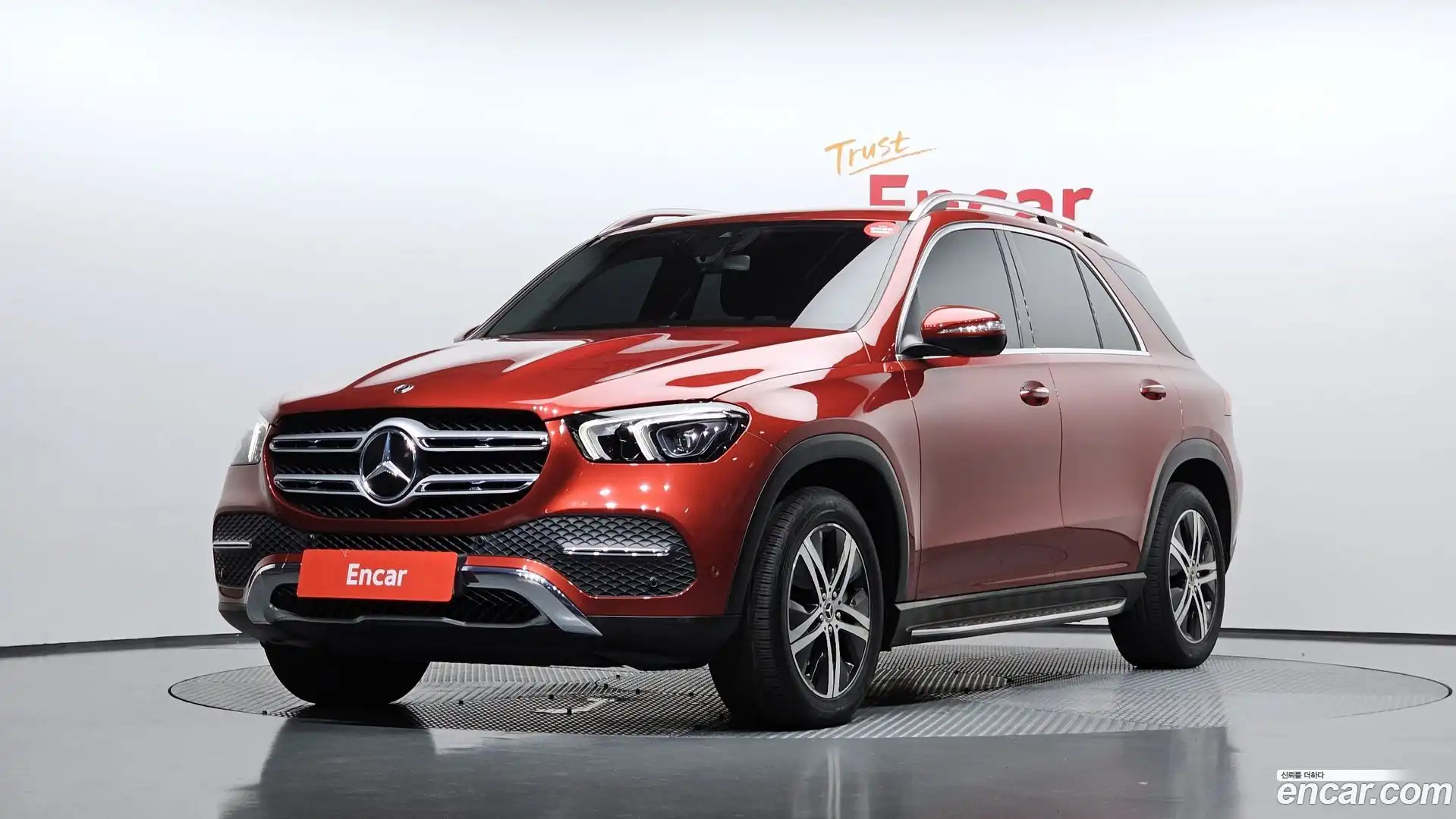 GLE-Class Mercedes-Benz 2019.8-OUTER-001