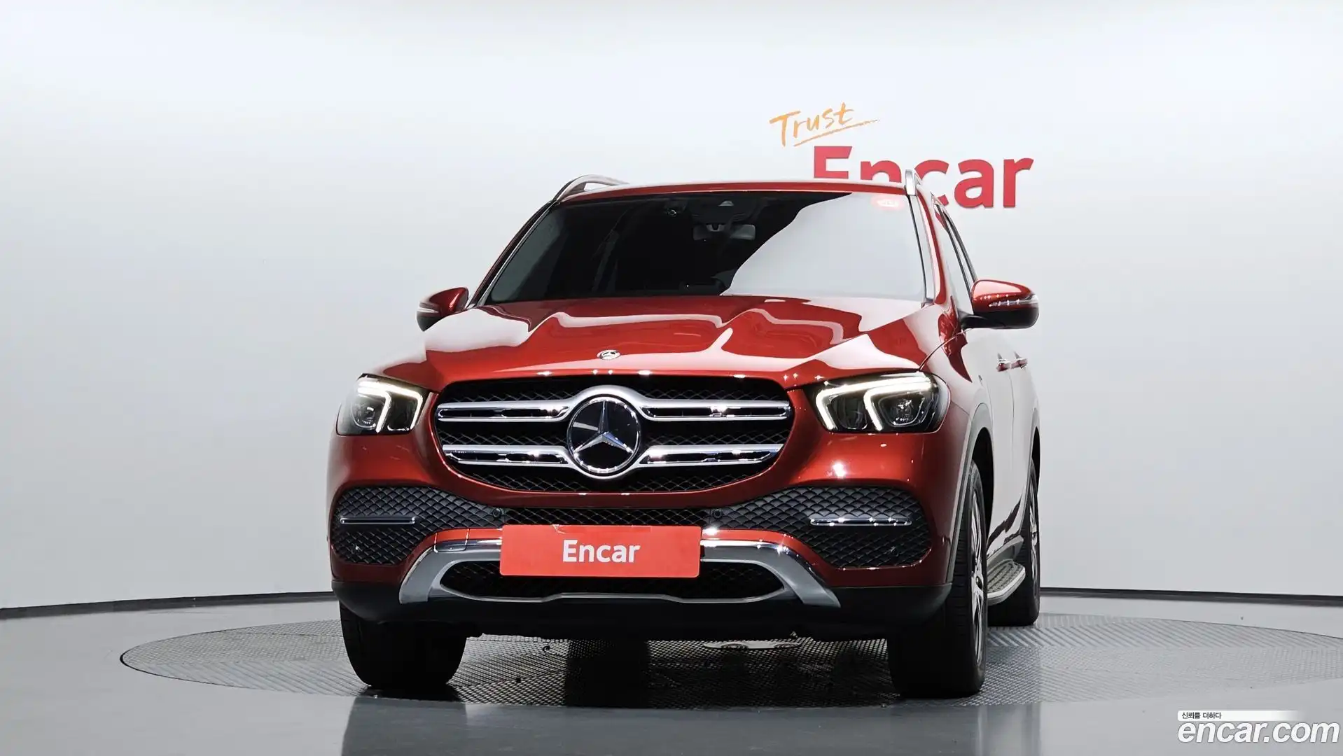 GLE-Class Mercedes-Benz 2019.8-OUTER-003