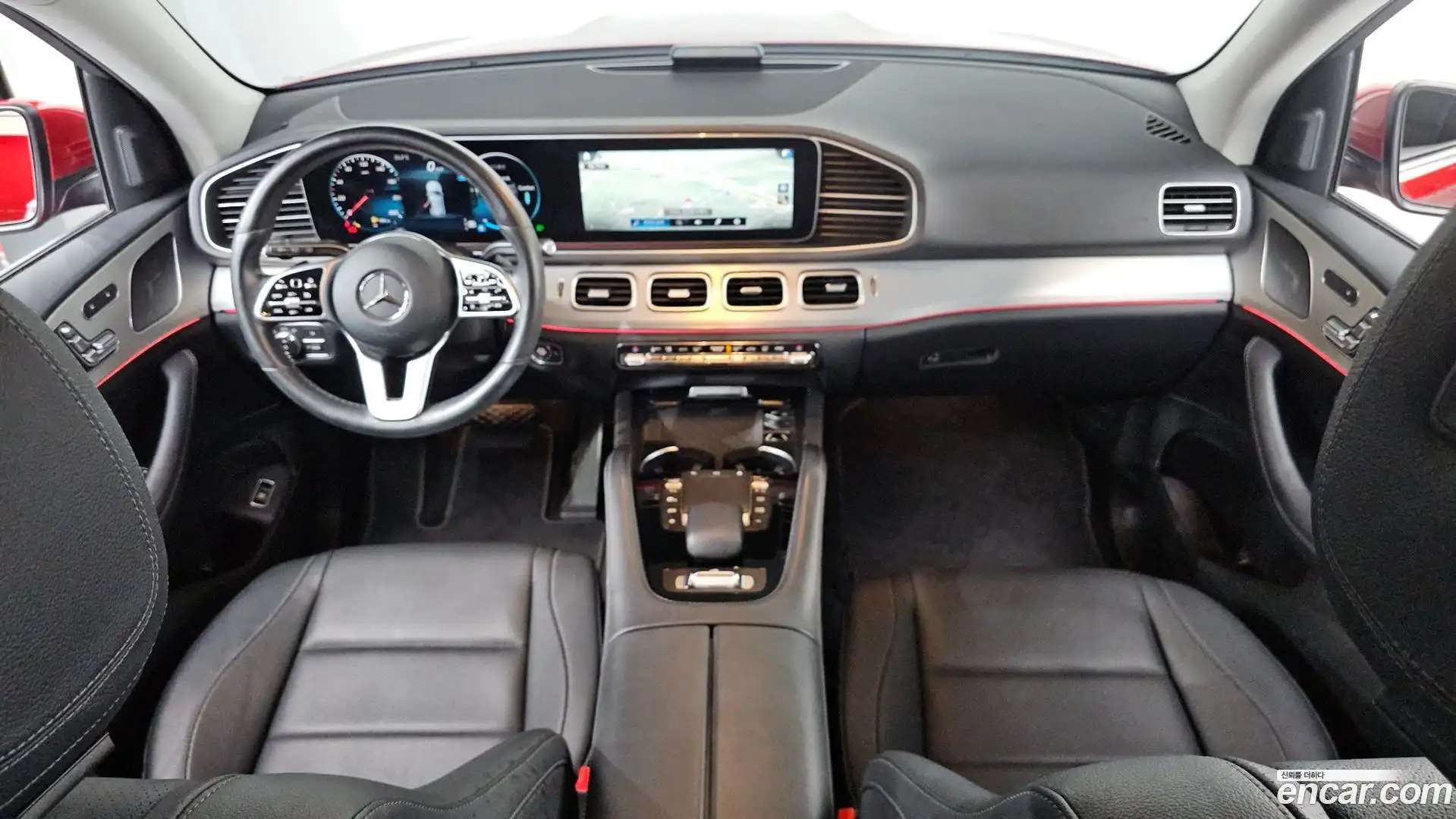 GLE-Class Mercedes-Benz 2019.8-INNER-007