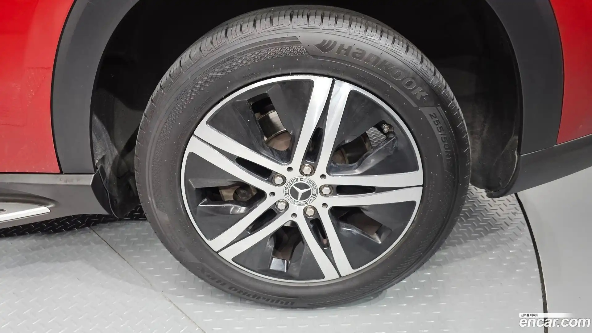 GLE-Class Mercedes-Benz 2019.8-OUTER-031
