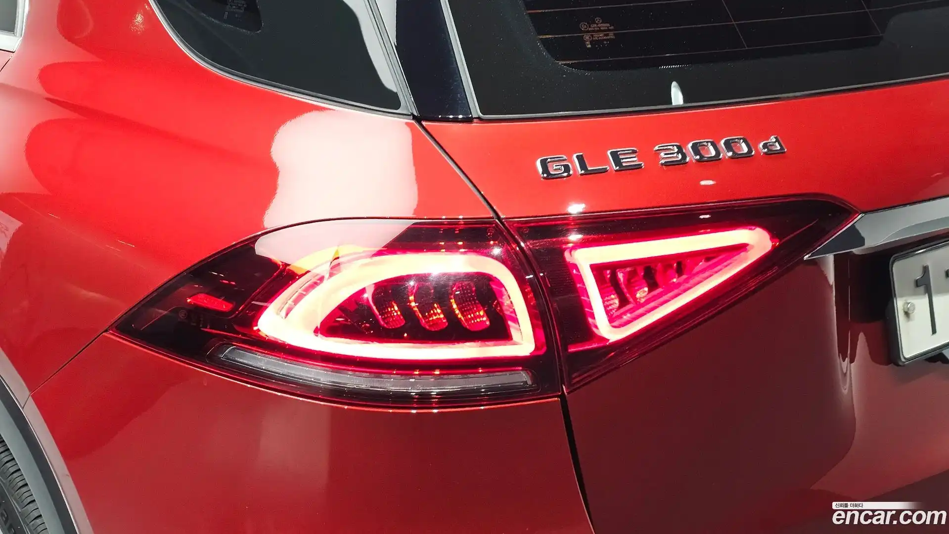 GLE-Class Mercedes-Benz 2019.8-OUTER-033