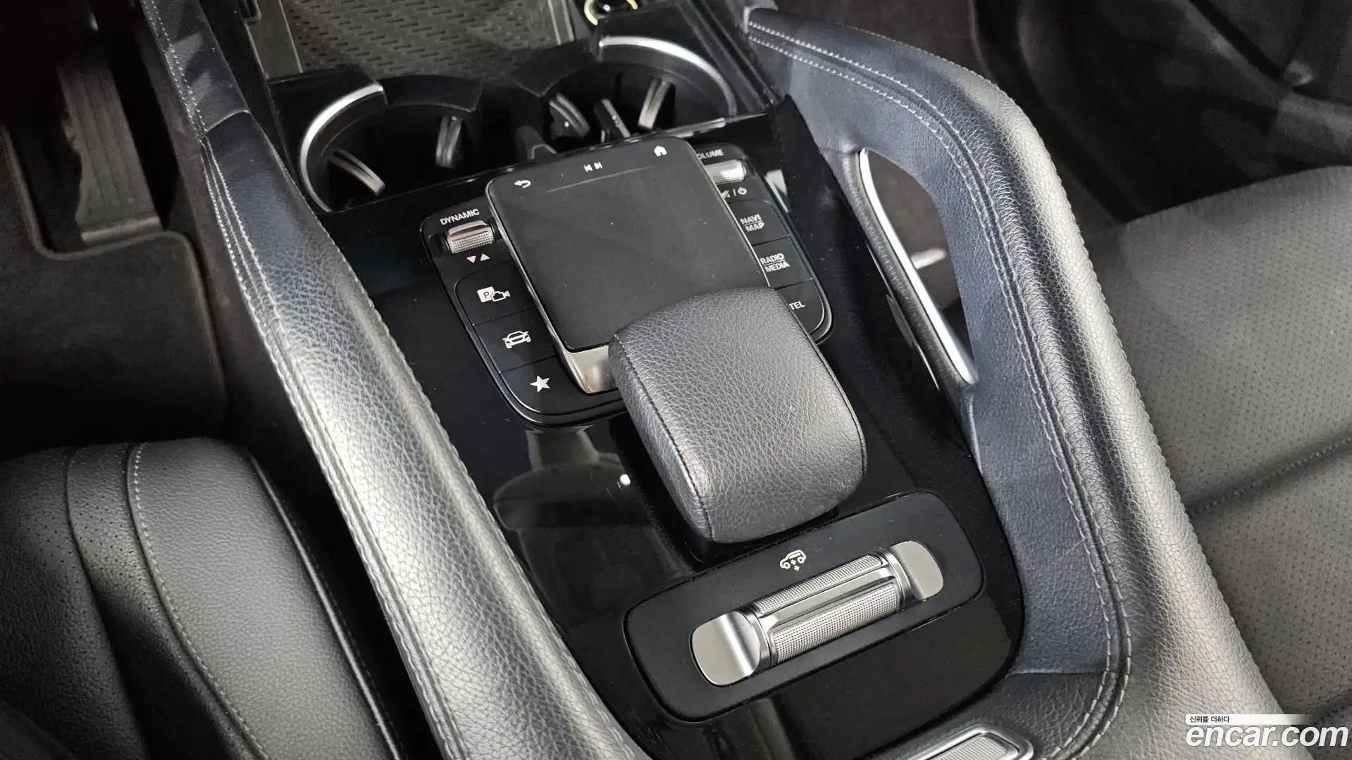 GLE-Class Mercedes-Benz 2019.8-OPTION-043